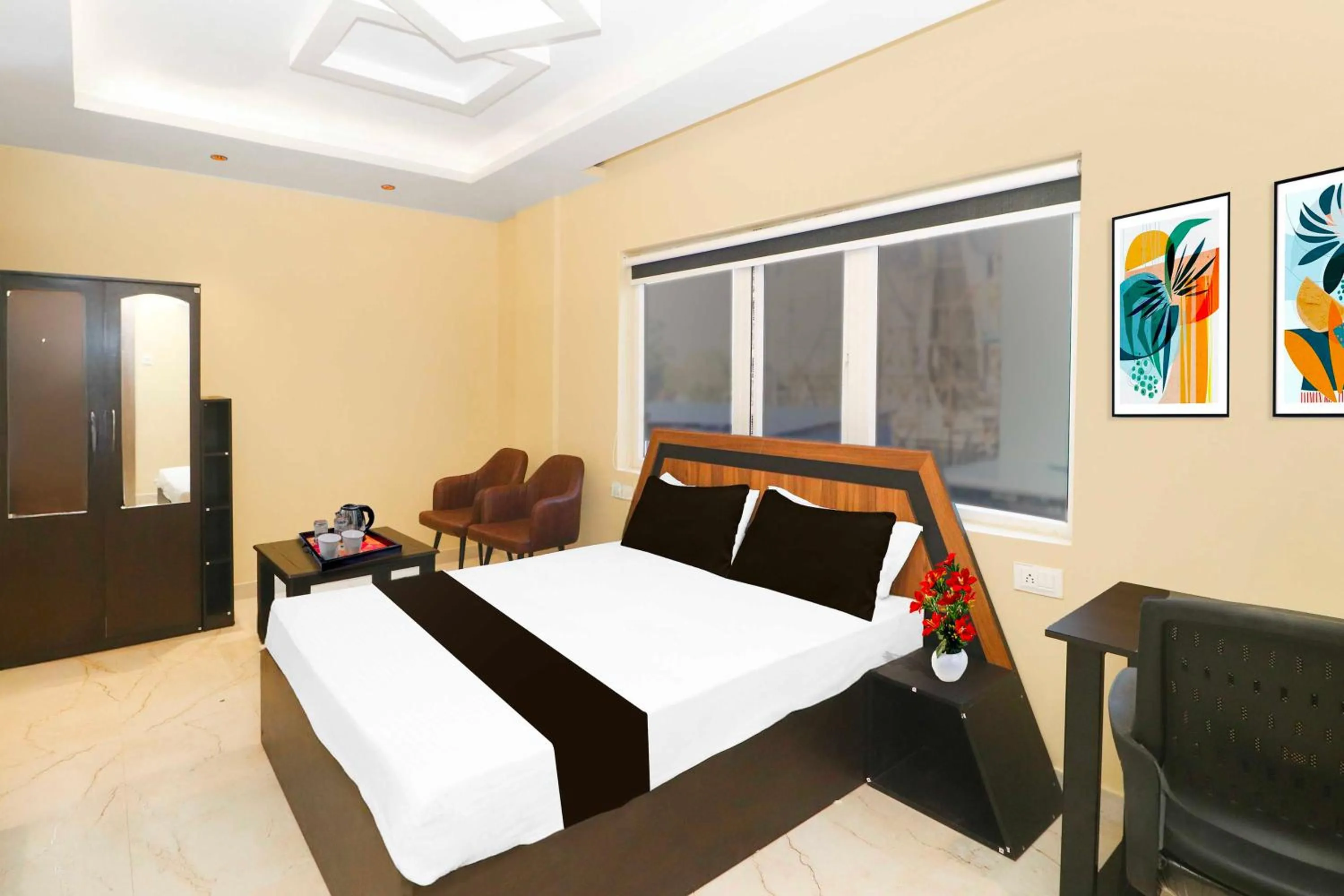 Bedroom, Bed in Hotel O Ranchi Tapovan Mandir