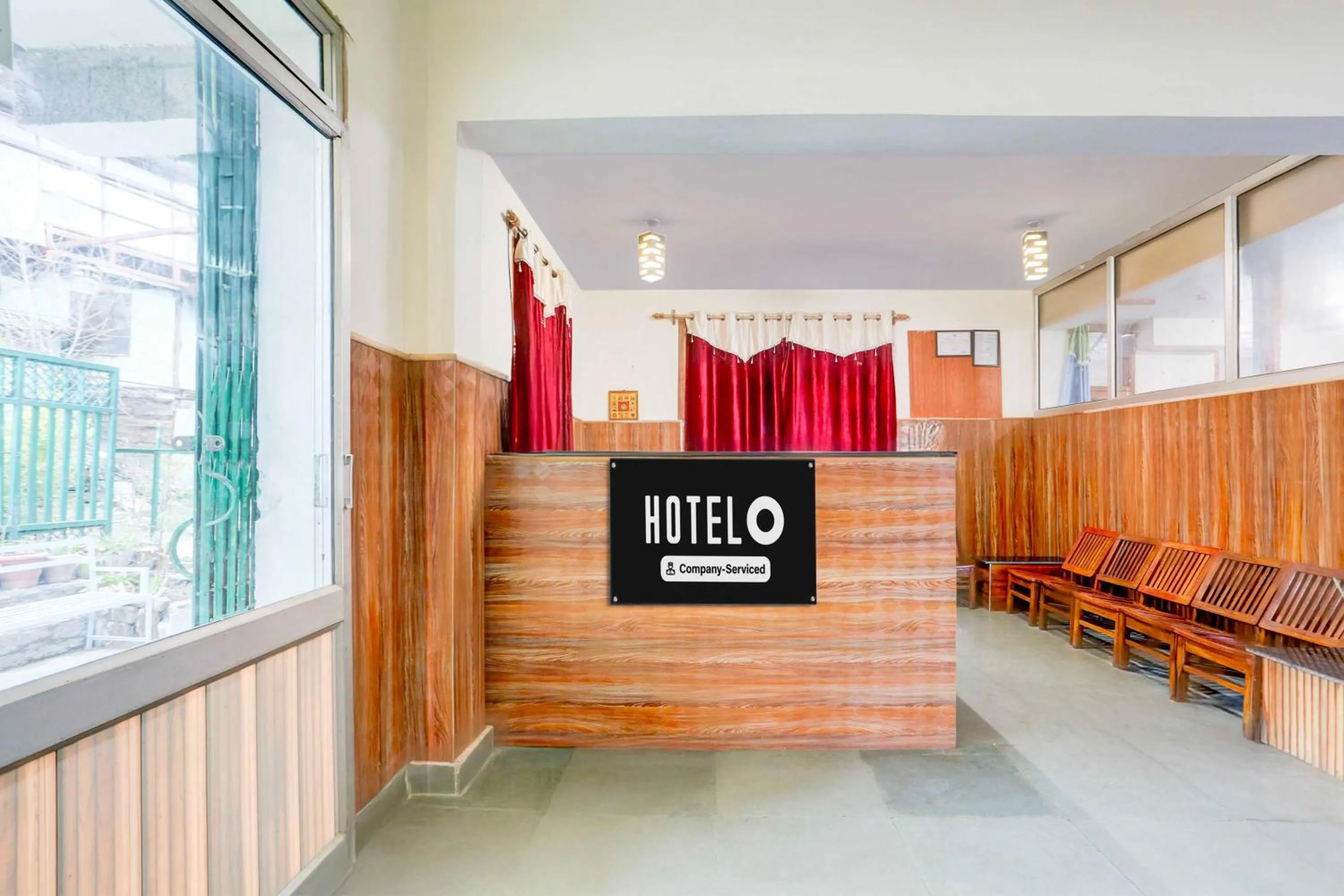 Lobby or reception in Hotel O Manali Near Hadimba Temple