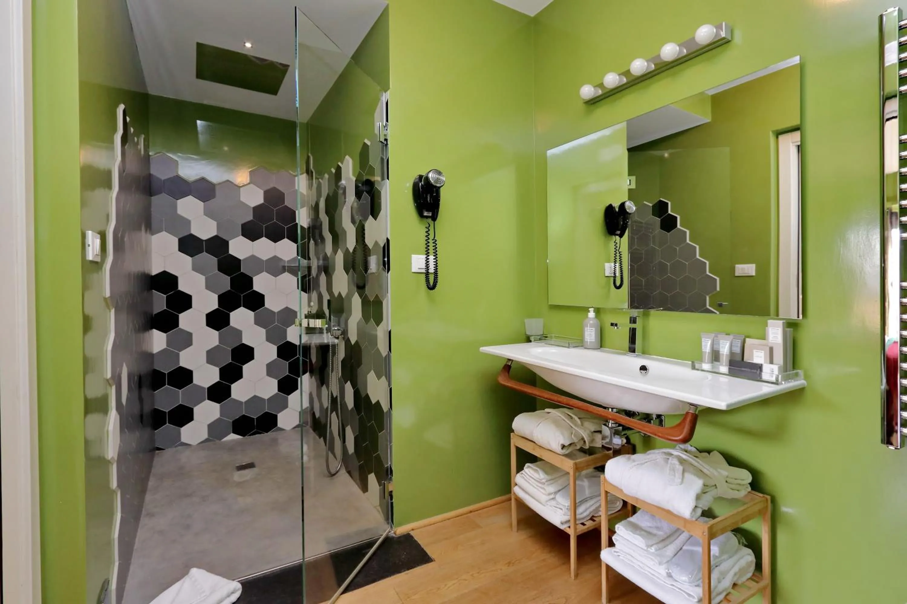 Bathroom in Rarity Suites