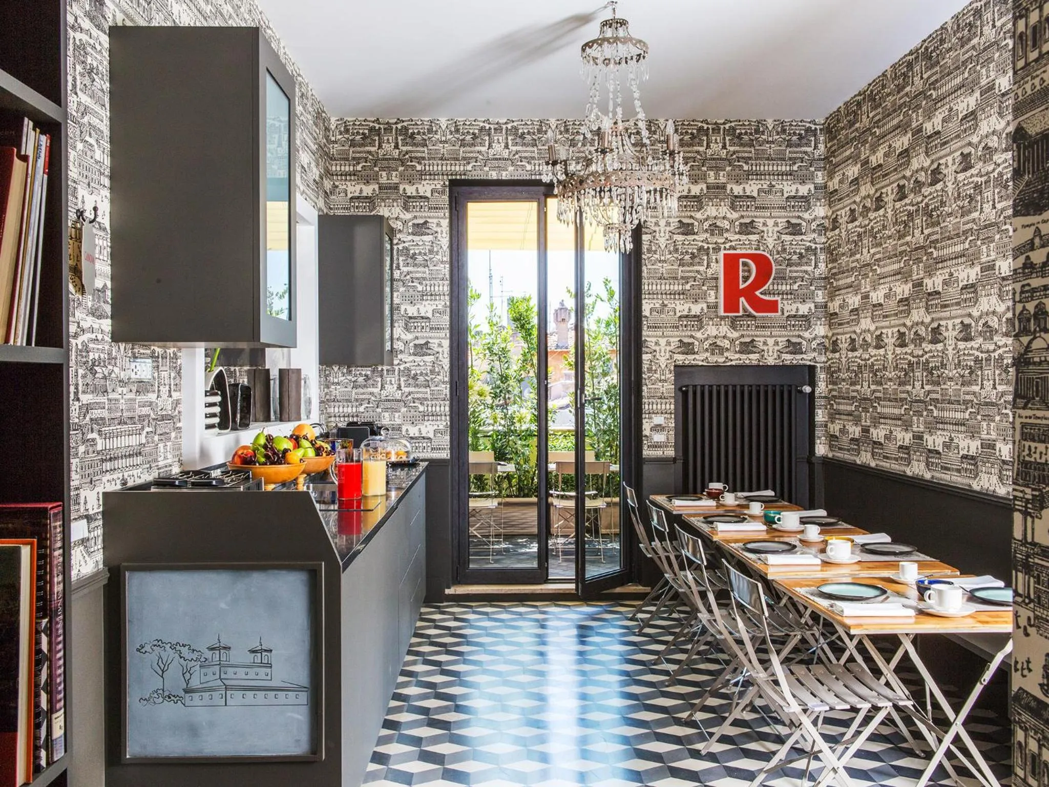 Restaurant/places to eat in Rarity Suites