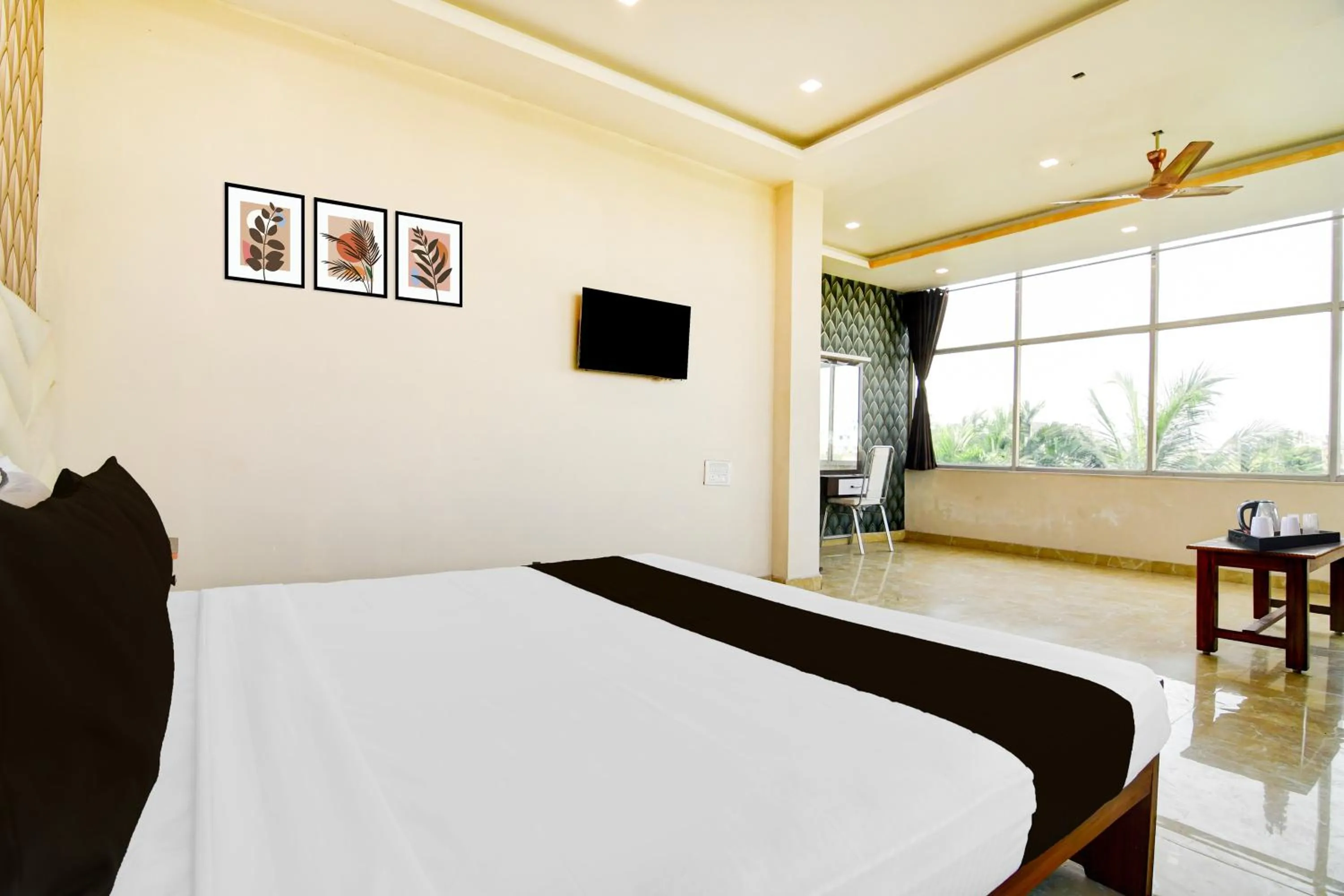 Bedroom, Bed in Hotel O Kolkata Padmapukur Lake