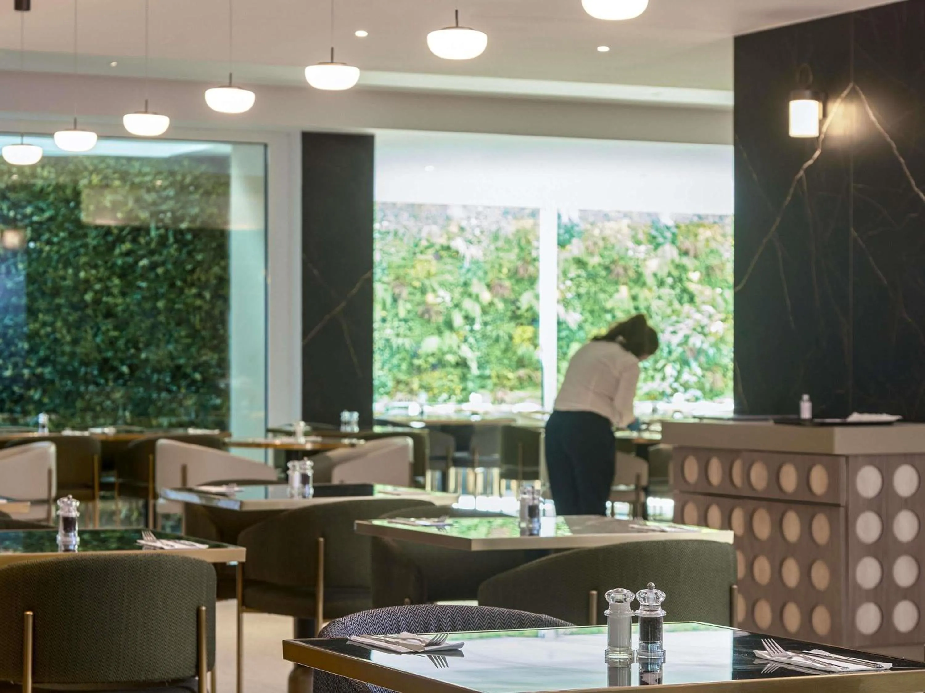 Restaurant/places to eat in Novotel Malta Sliema