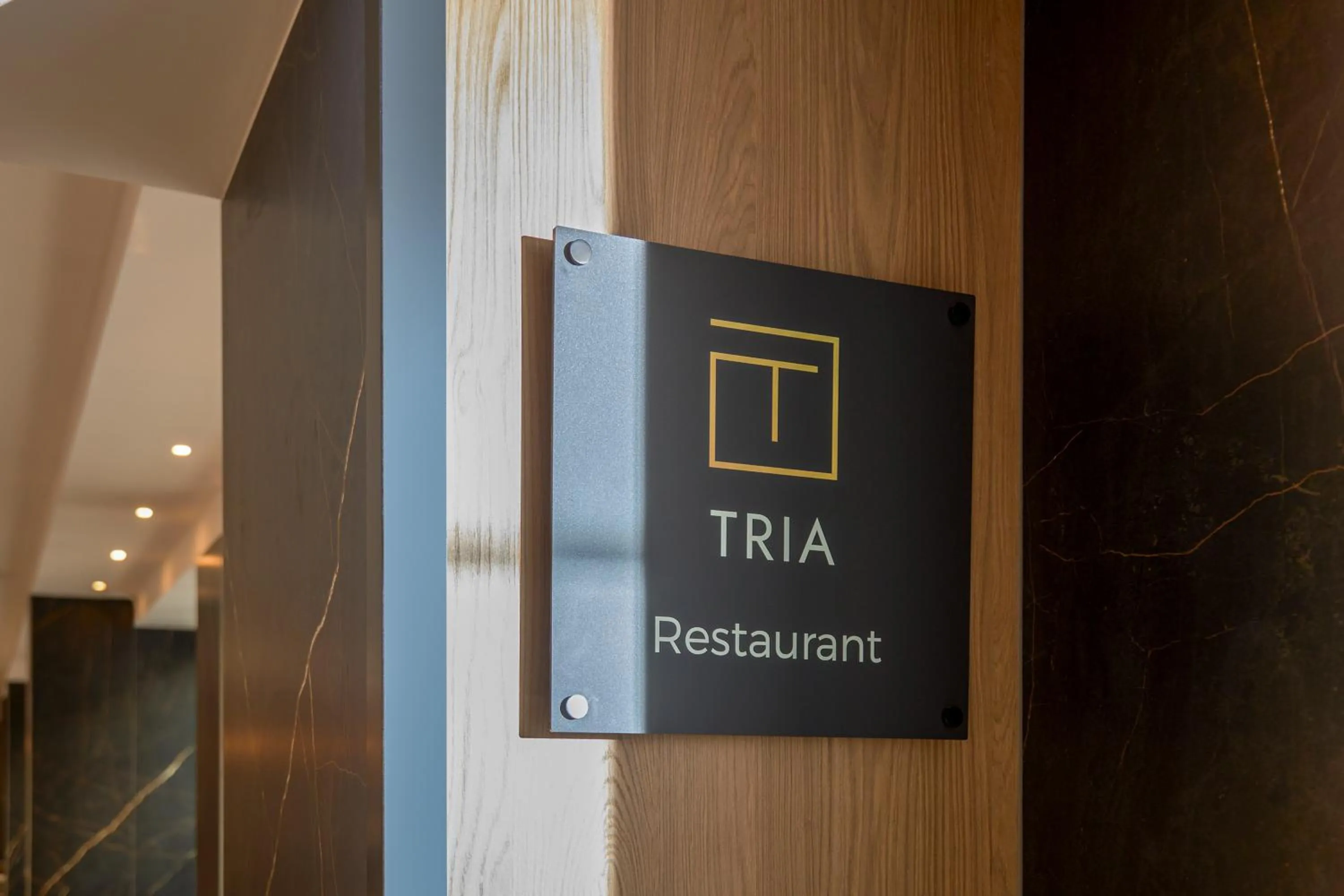 Restaurant/places to eat in Novotel Malta Sliema