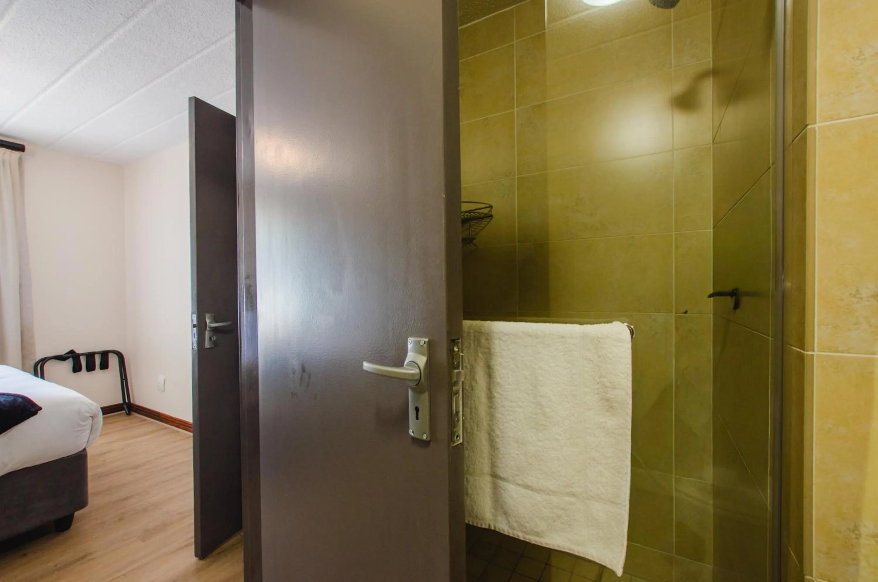 Shower in Melrose Corner Self-Catering Hotel Apartments