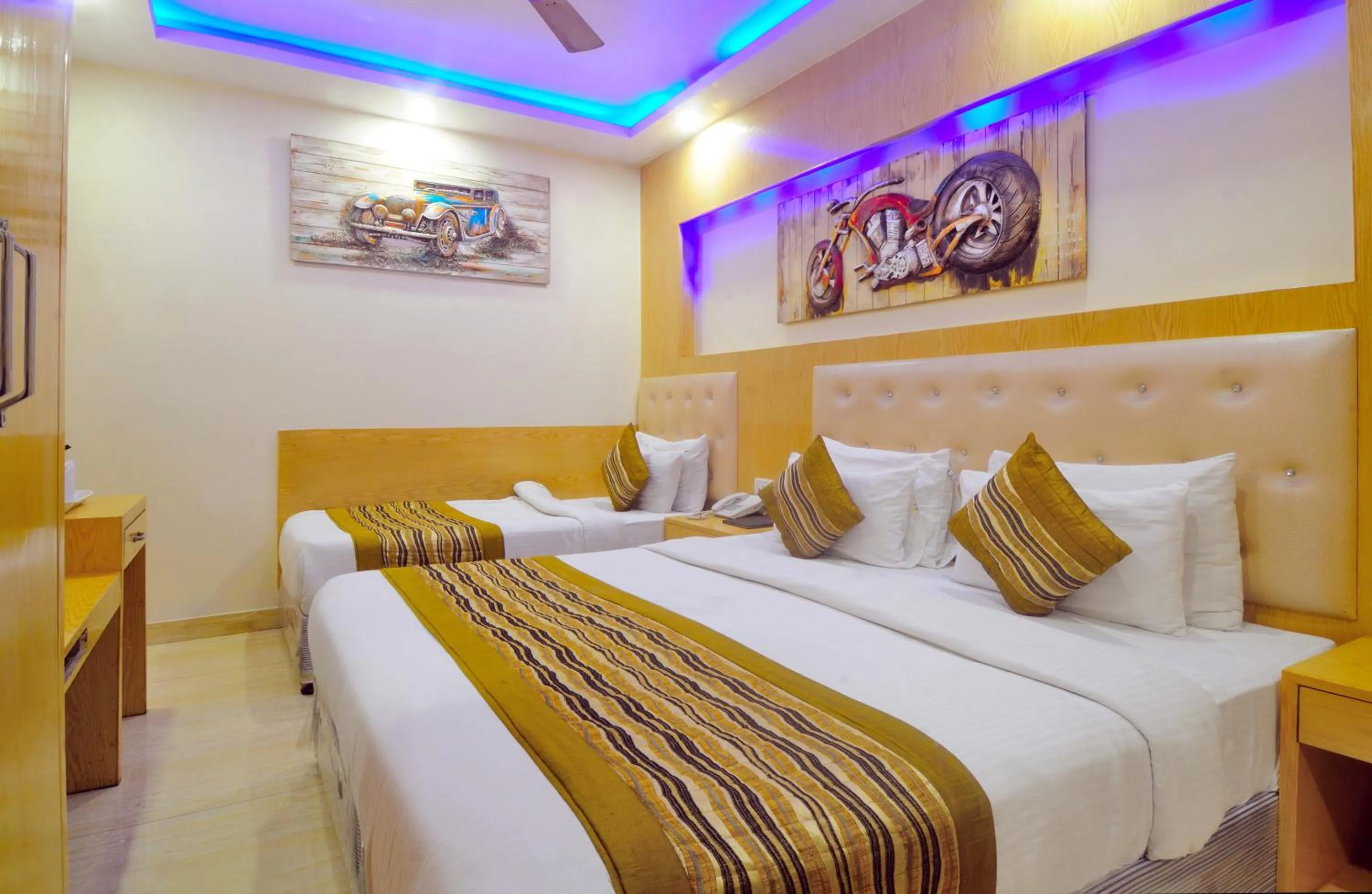 Bed in Hotel Prince Palace Deluxe - New Delhi