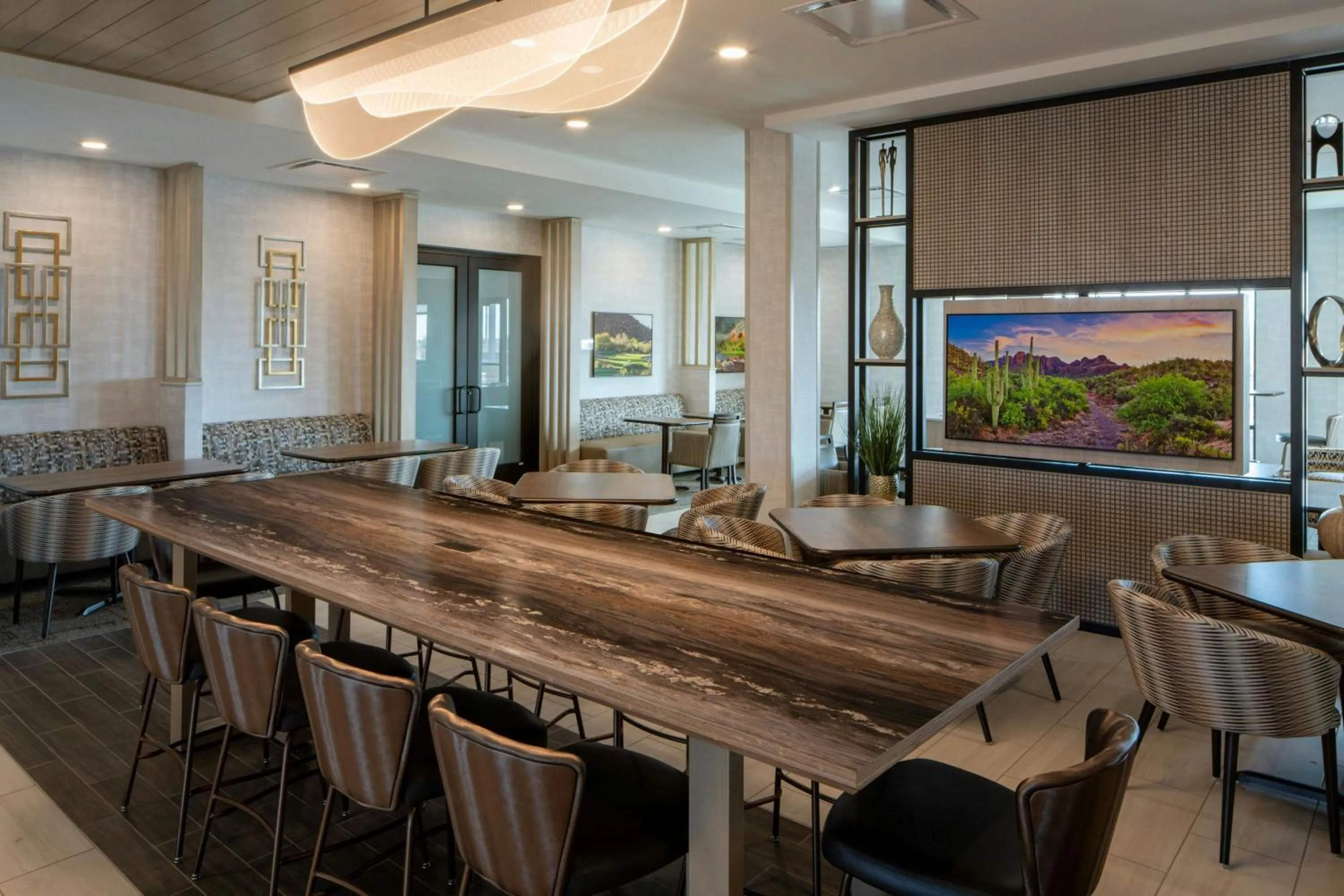 Restaurant/places to eat in TownePlace Suites Surprise Prasada