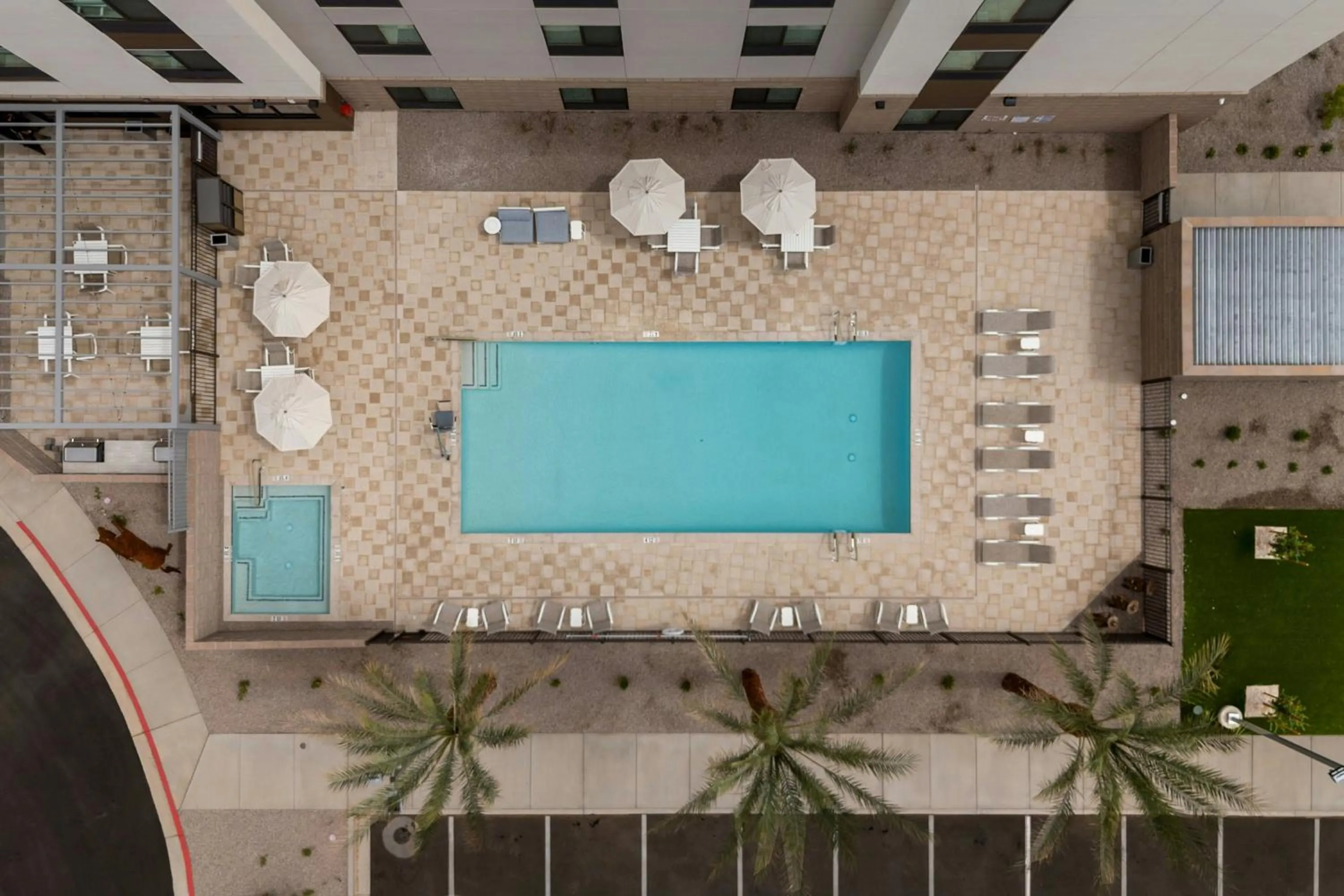 Swimming pool in TownePlace Suites Surprise Prasada