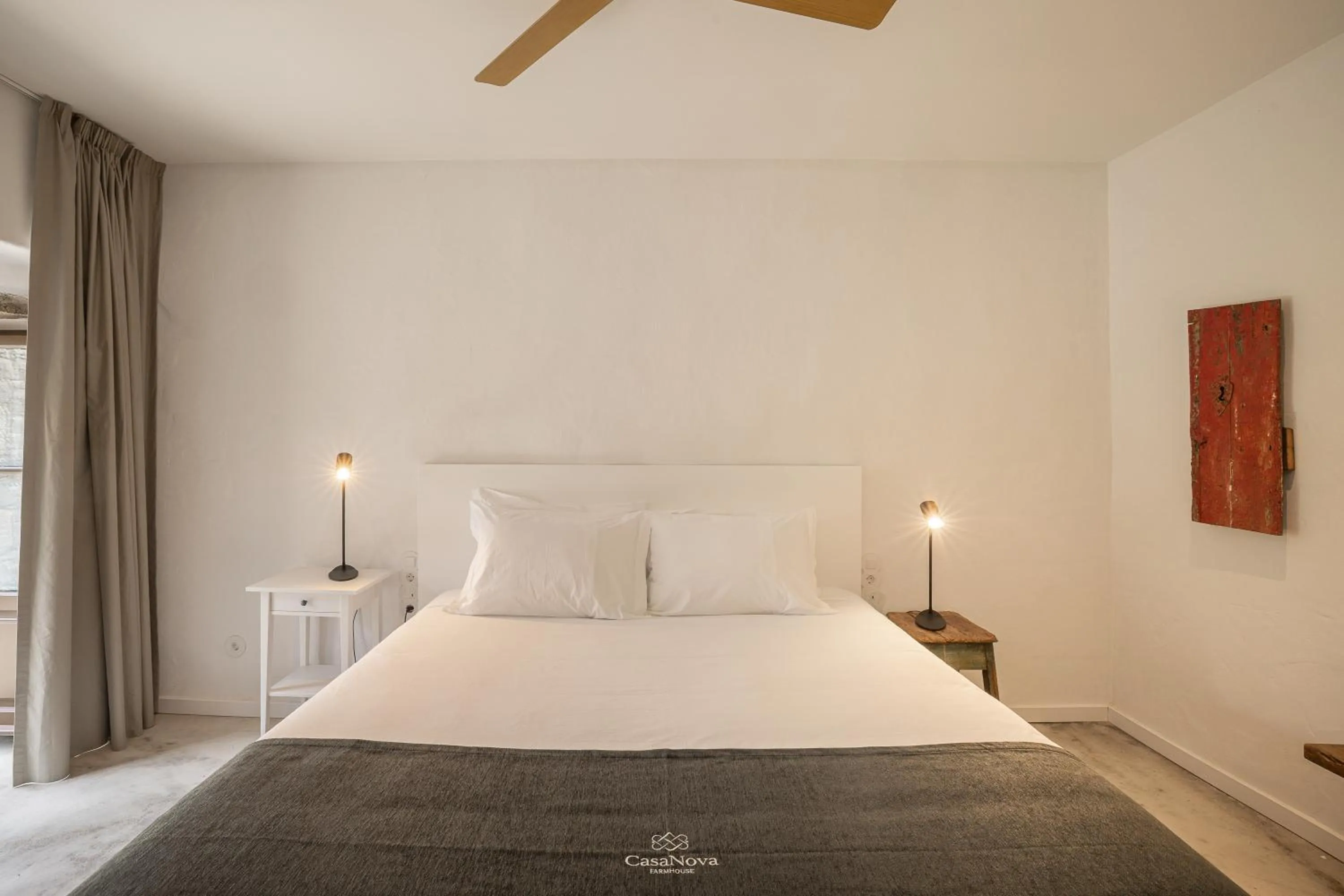 Bed in CasaNova Farmhouse