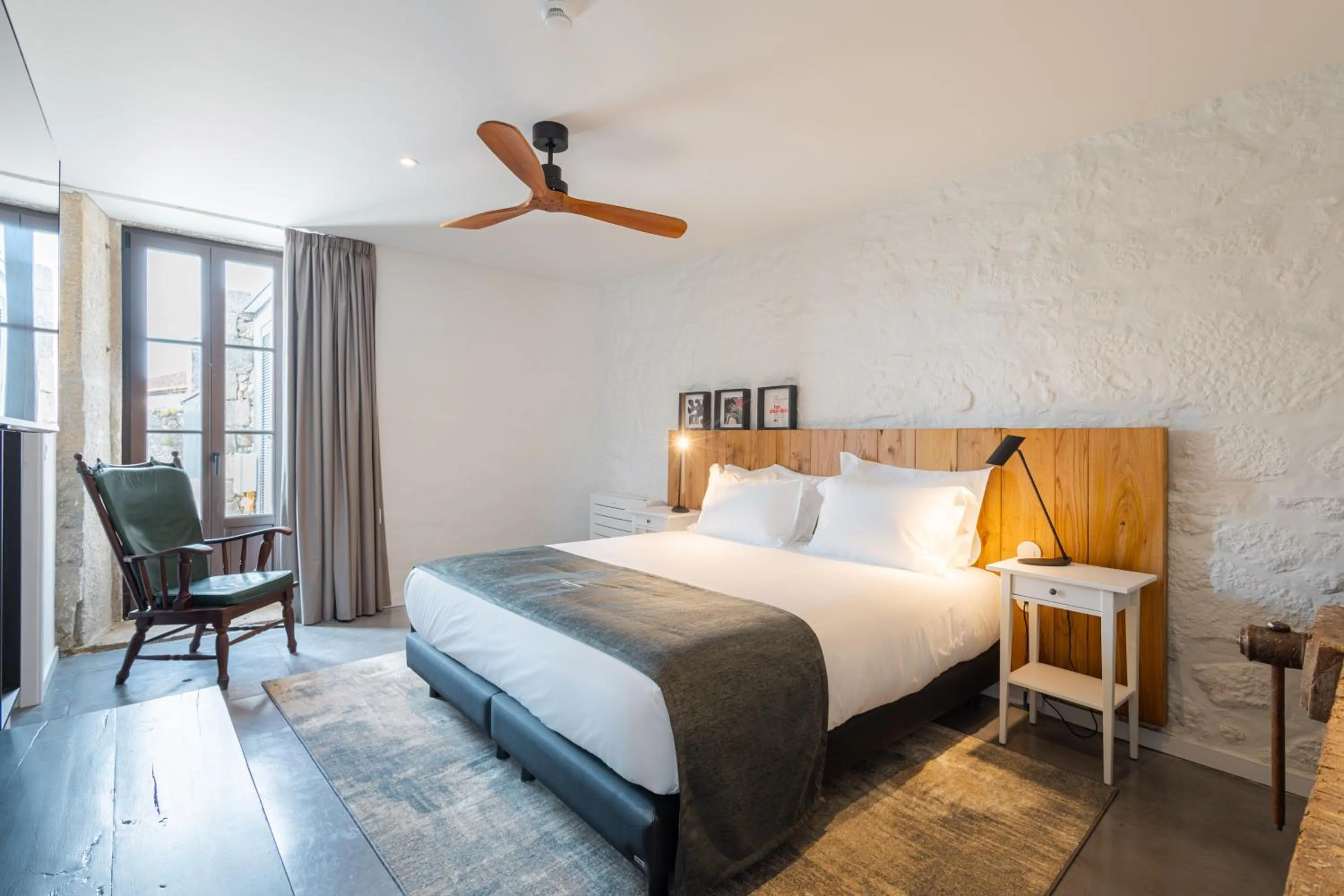 Bed in CasaNova Farmhouse