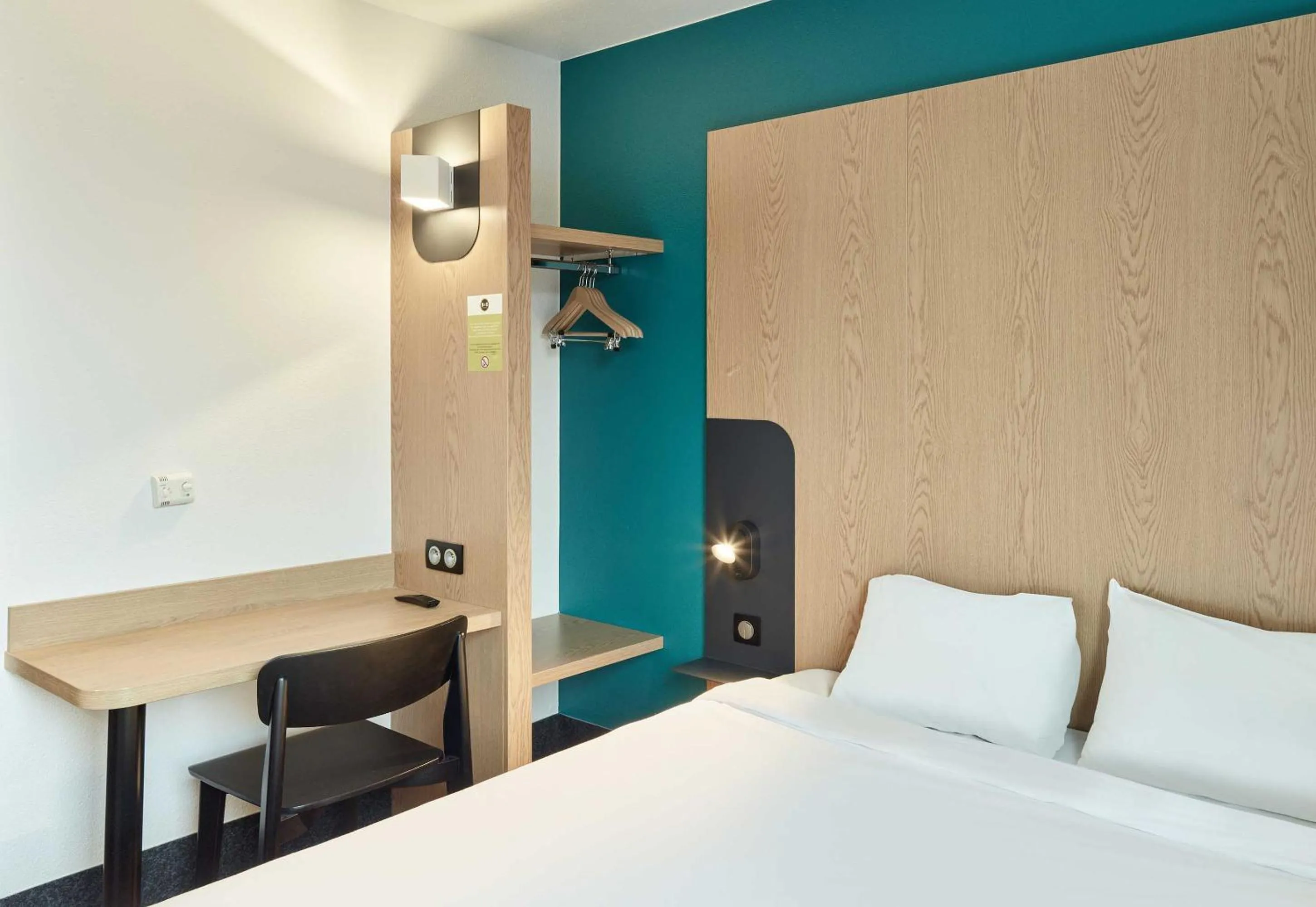 Bedroom, Bed in B&B HOTEL Orly Chevilly Marché International