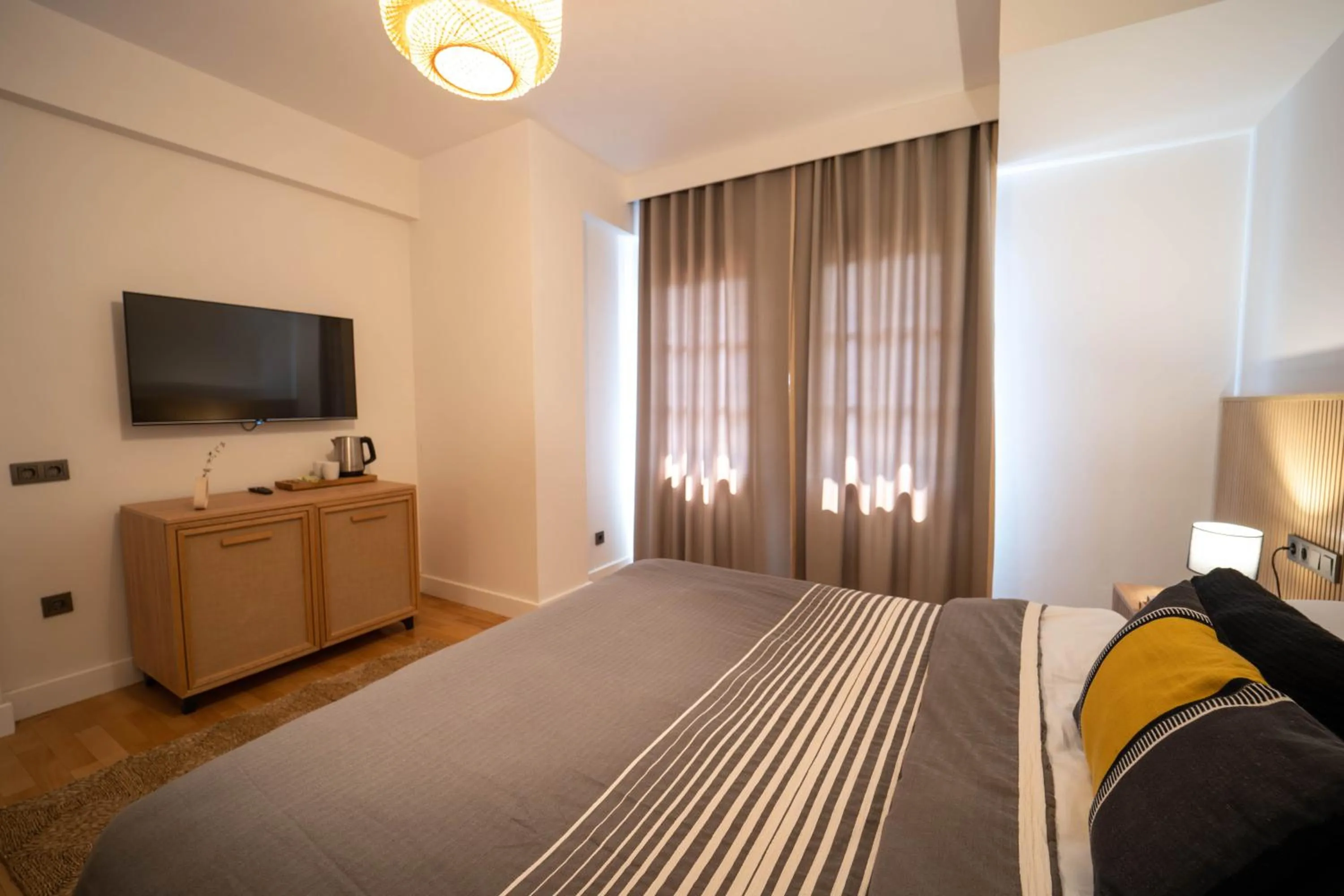 Photo of the whole room, Bed in Hotel Club-E