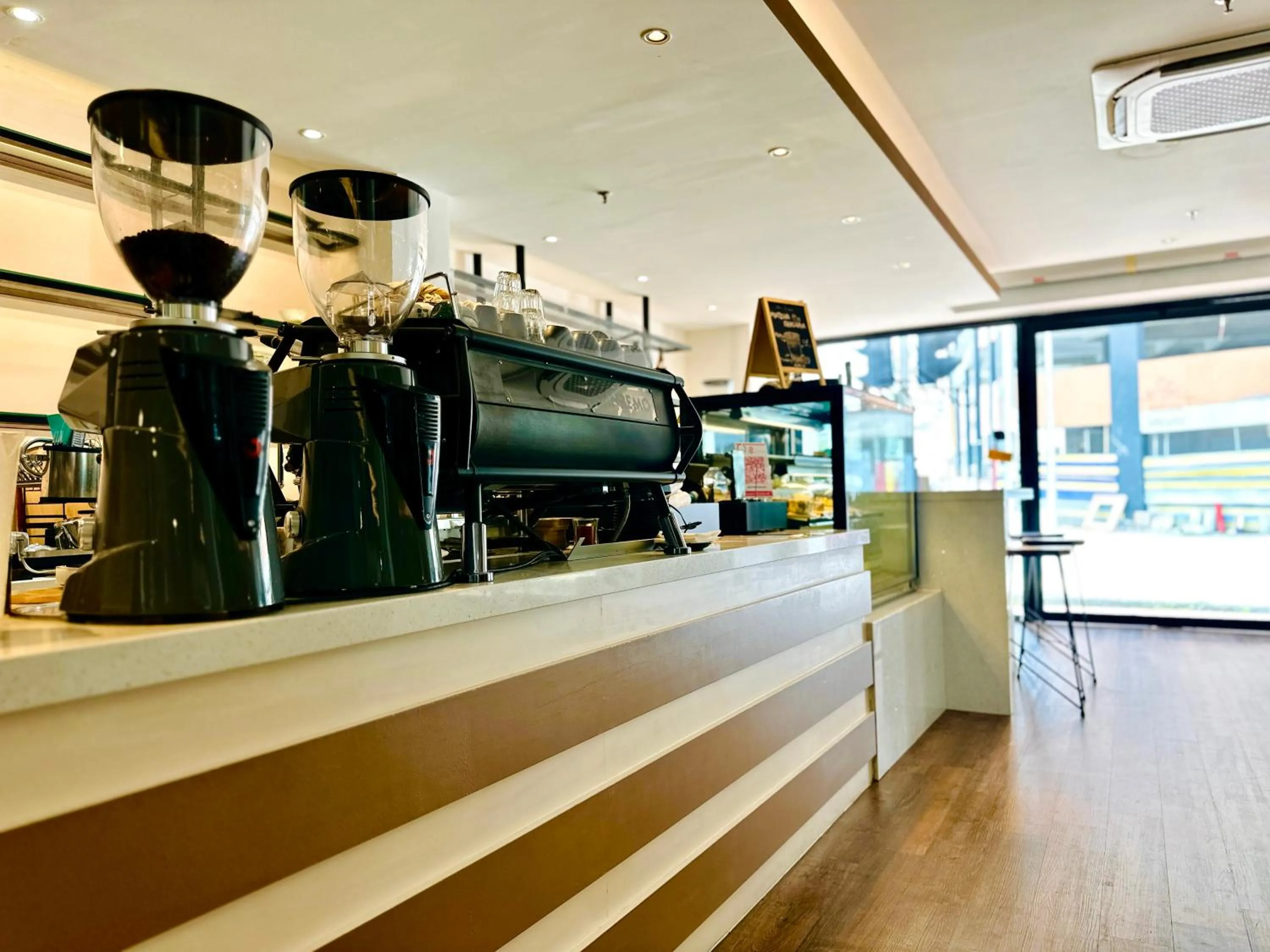 Lounge or bar in C Y C Heritage Hotel