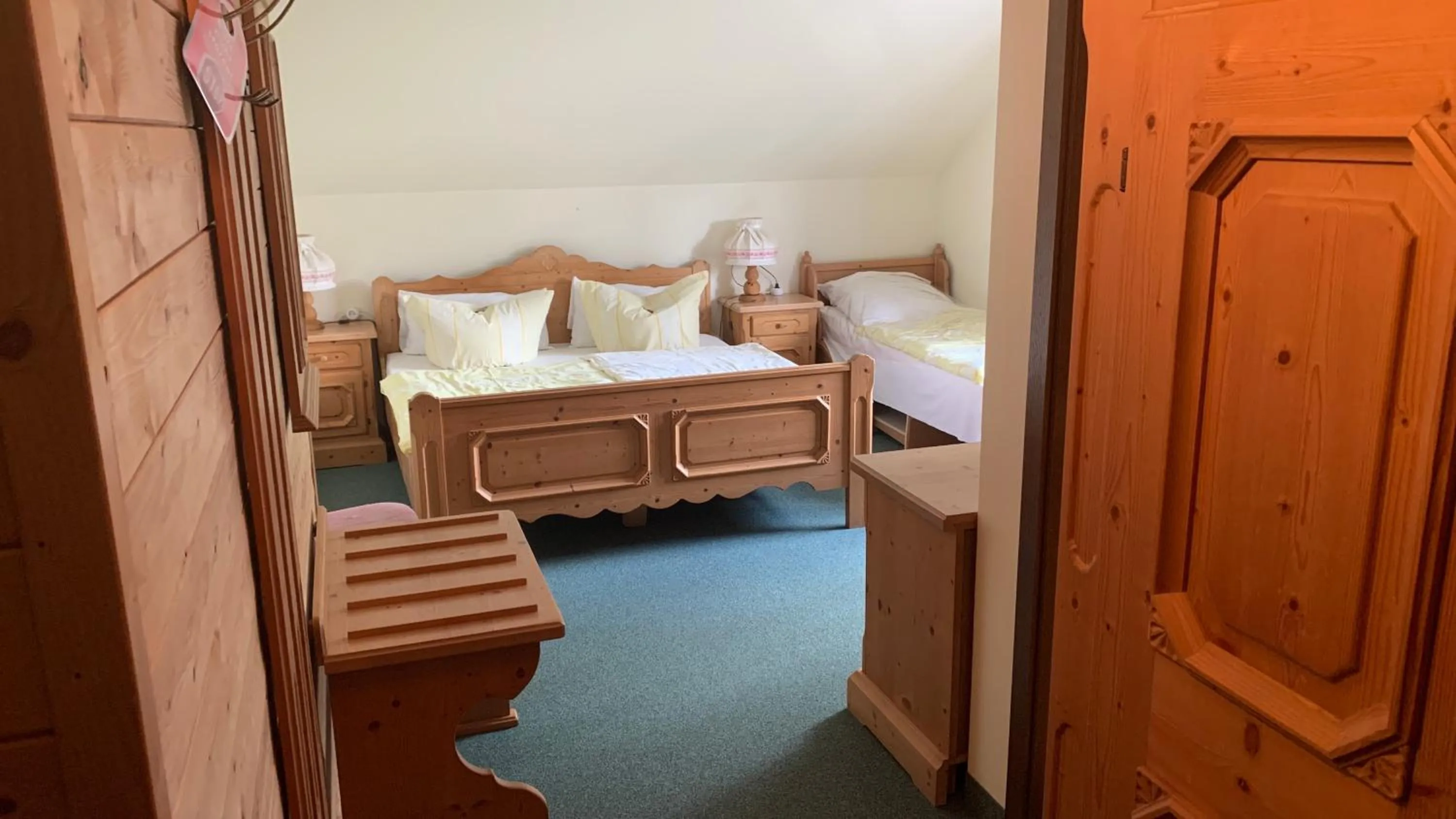 Bed in Hotel Almenrausch