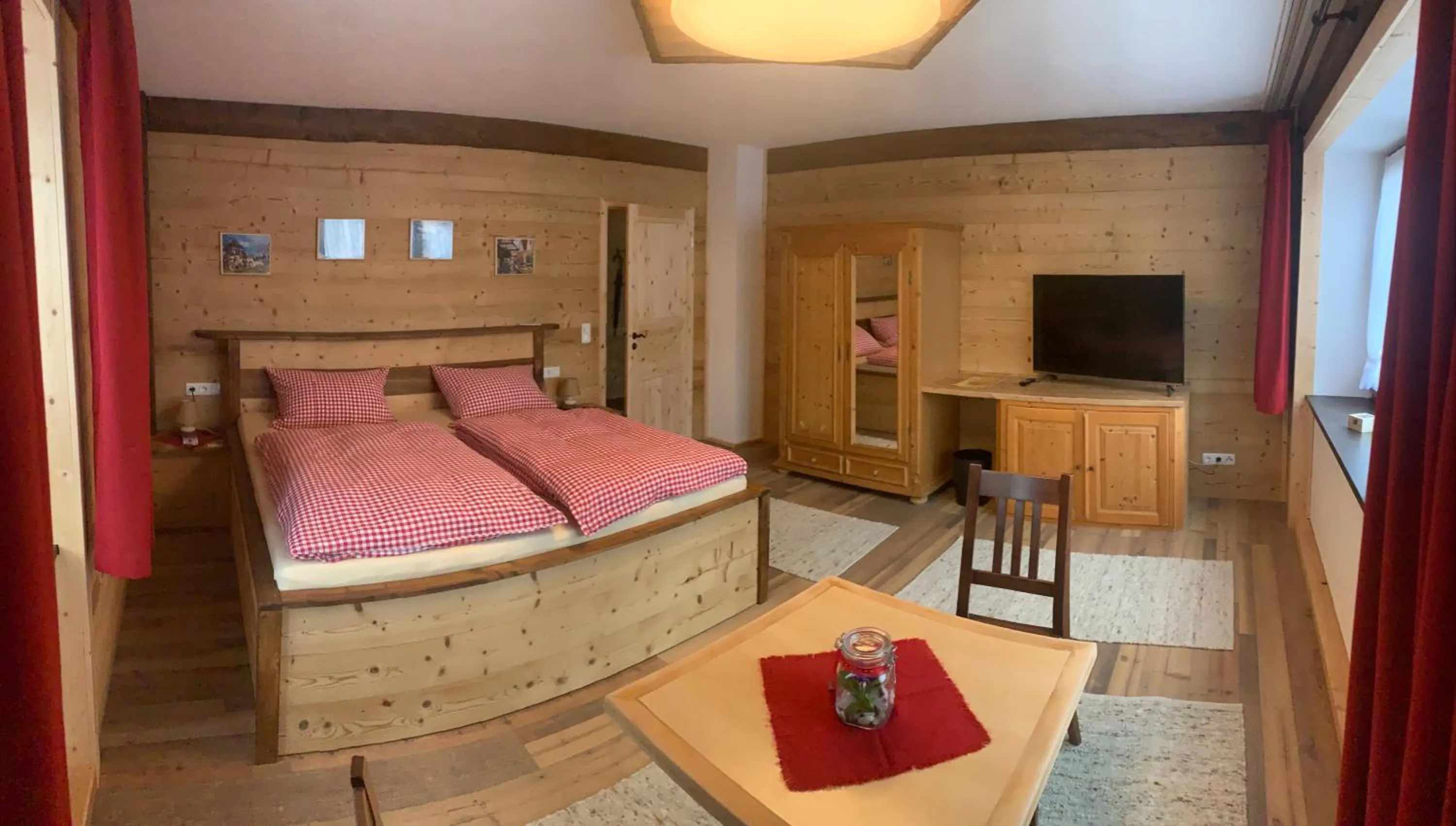 Photo of the whole room, Bed in Hotel Seidl