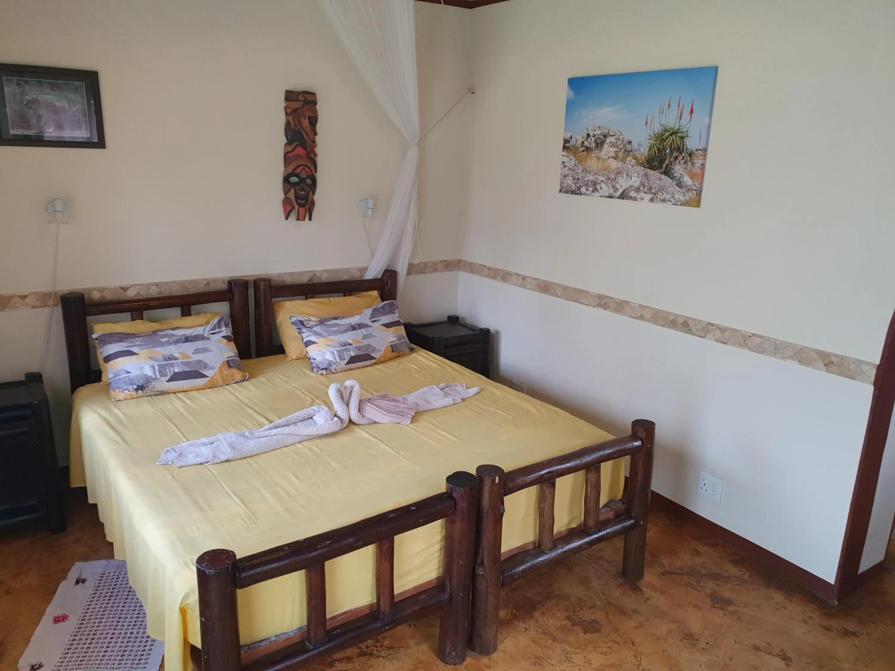 Bed in Thokozani Lodge