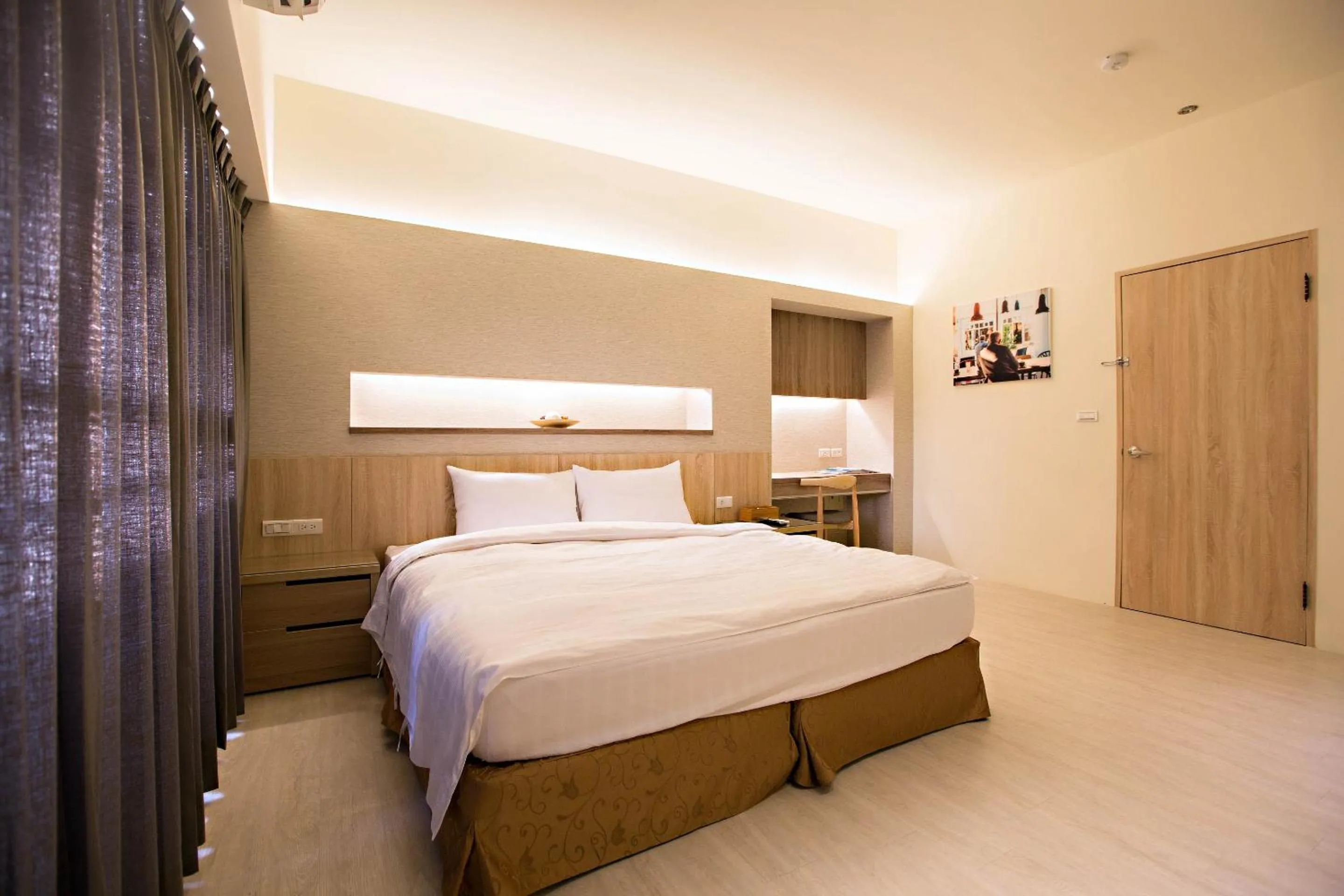 Photo of the whole room, Bed in Traveller-Inn Zhongzheng Library