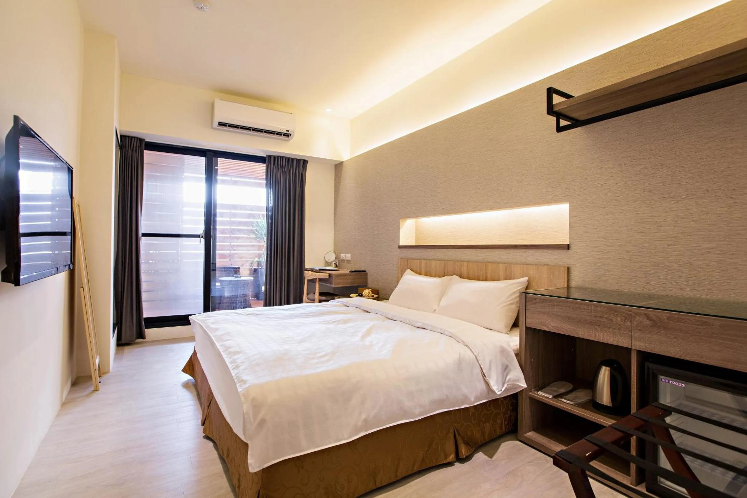 Photo of the whole room, Bed in Traveller-Inn Zhongzheng Library