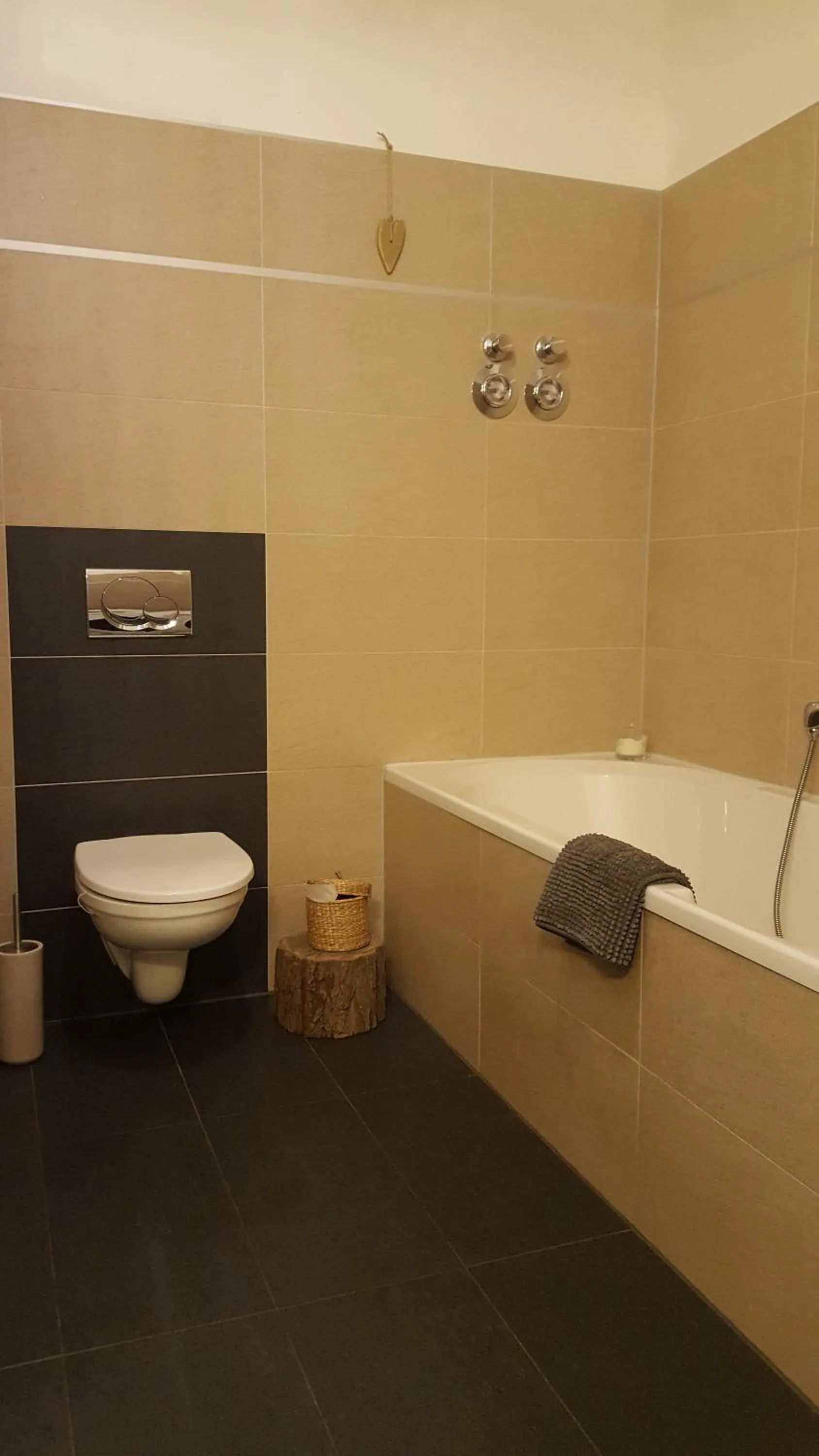 Bathroom in ARYVE JC Studio - Altstadtnahes Boutique Apartment mit Markenmatratzen auf Hotelniveau inklusive kostenfreiem Parkplatz