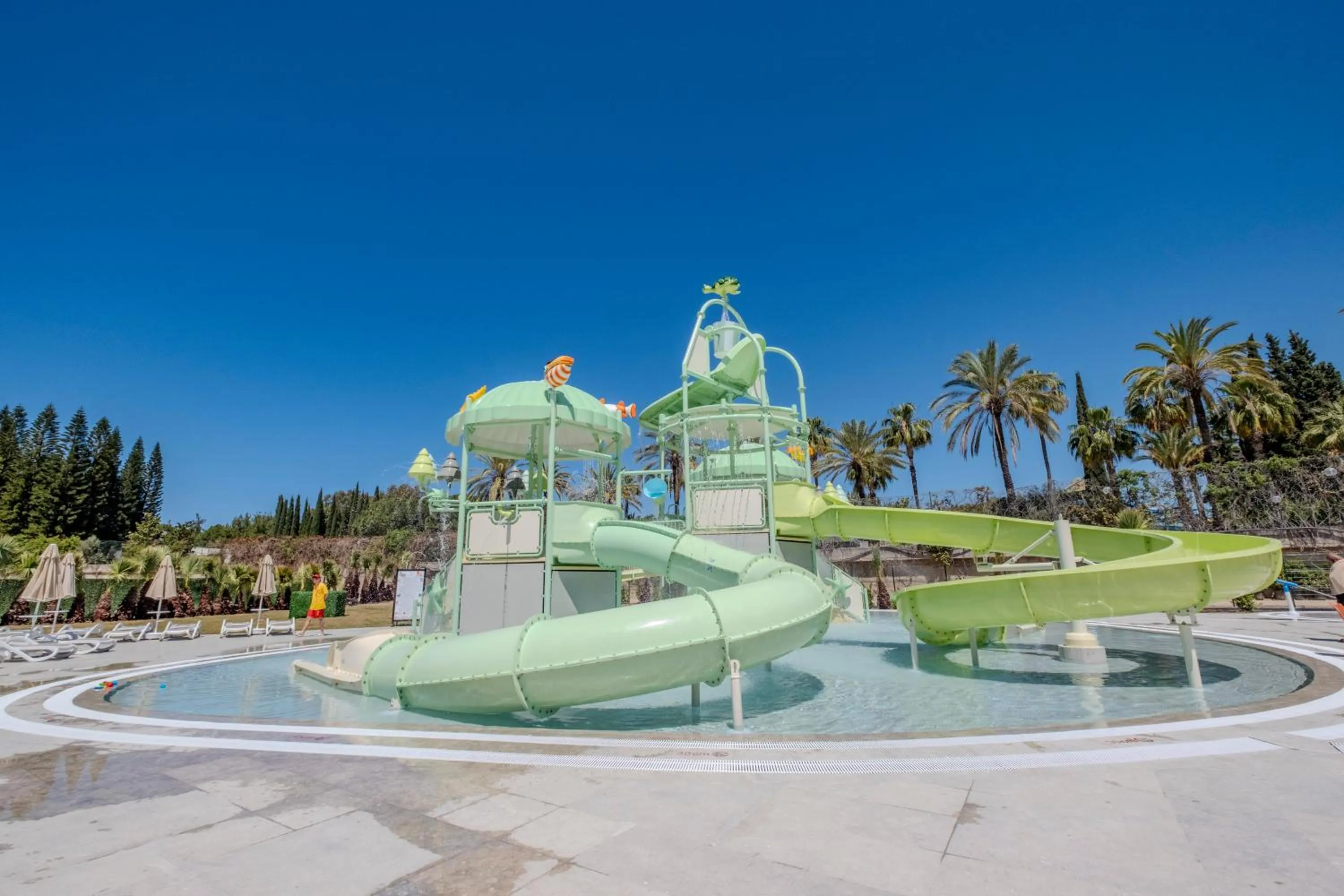 Swimming pool in Club Melas Privé