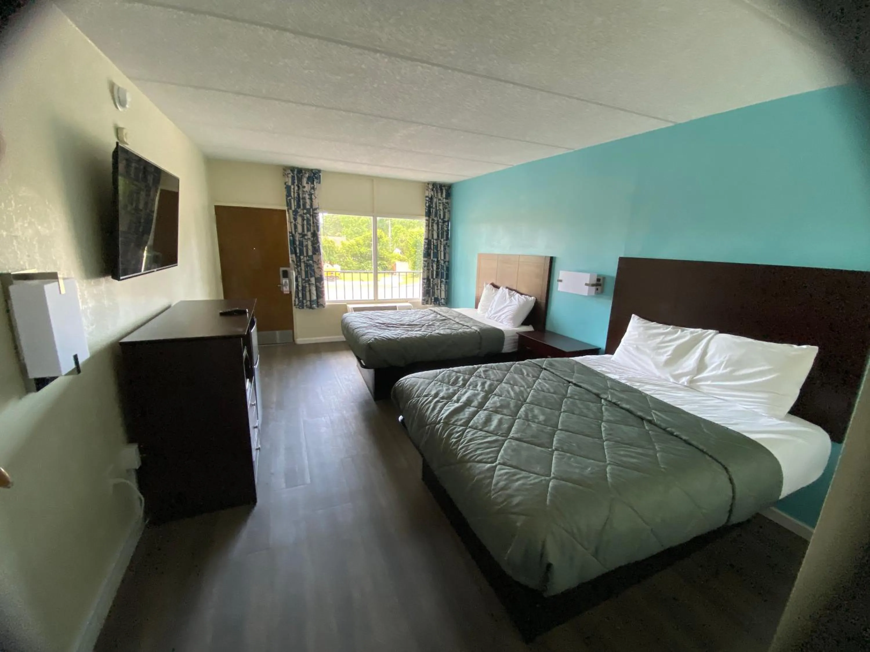Bed in Havelock inn & suites