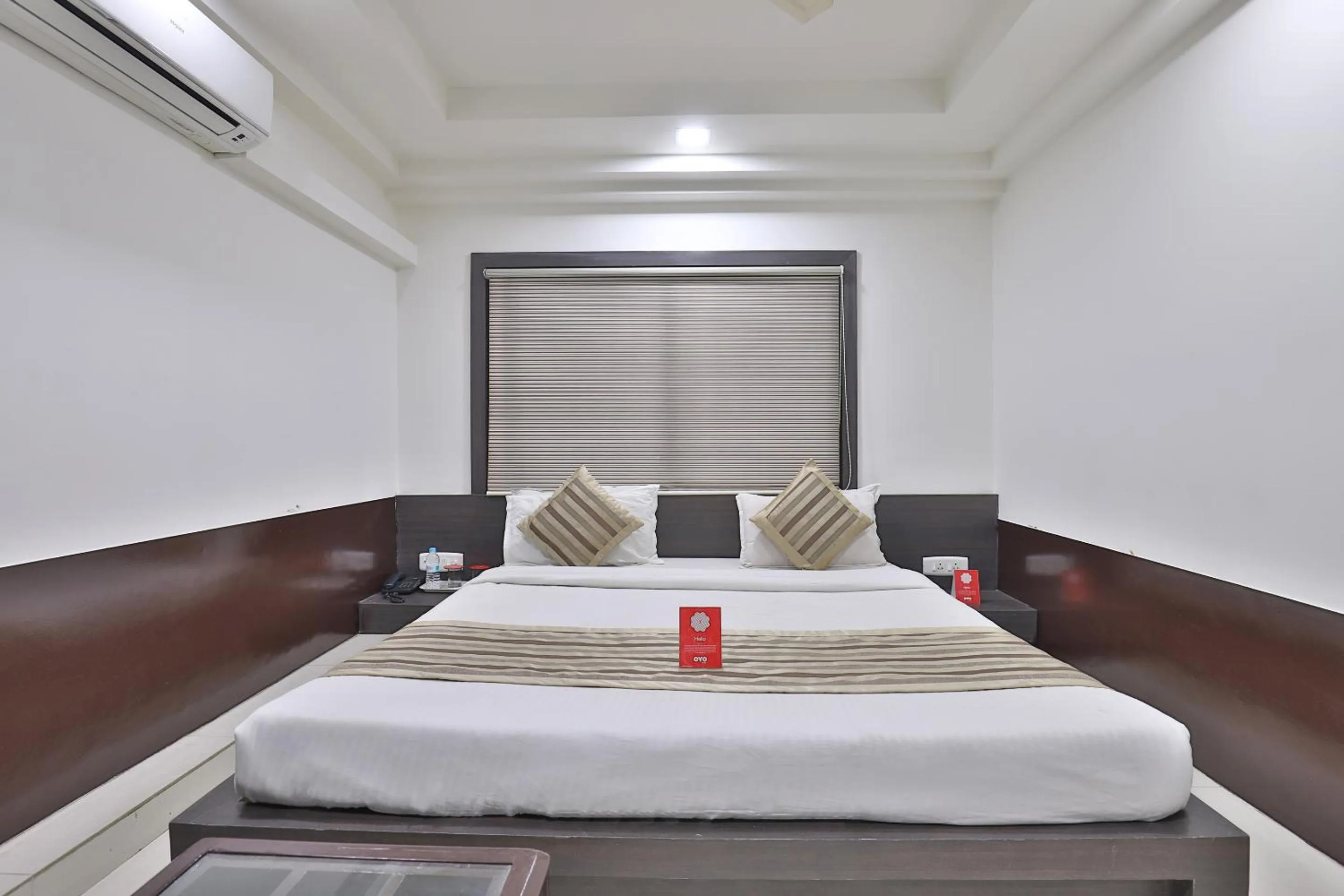 Bed in Hotel Nova Cross Road