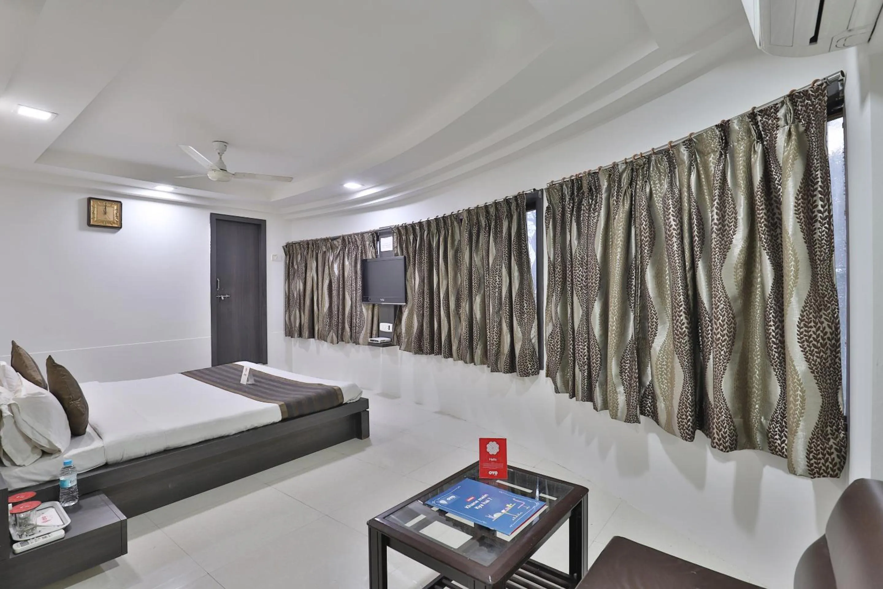 Bed in Hotel Nova Cross Road