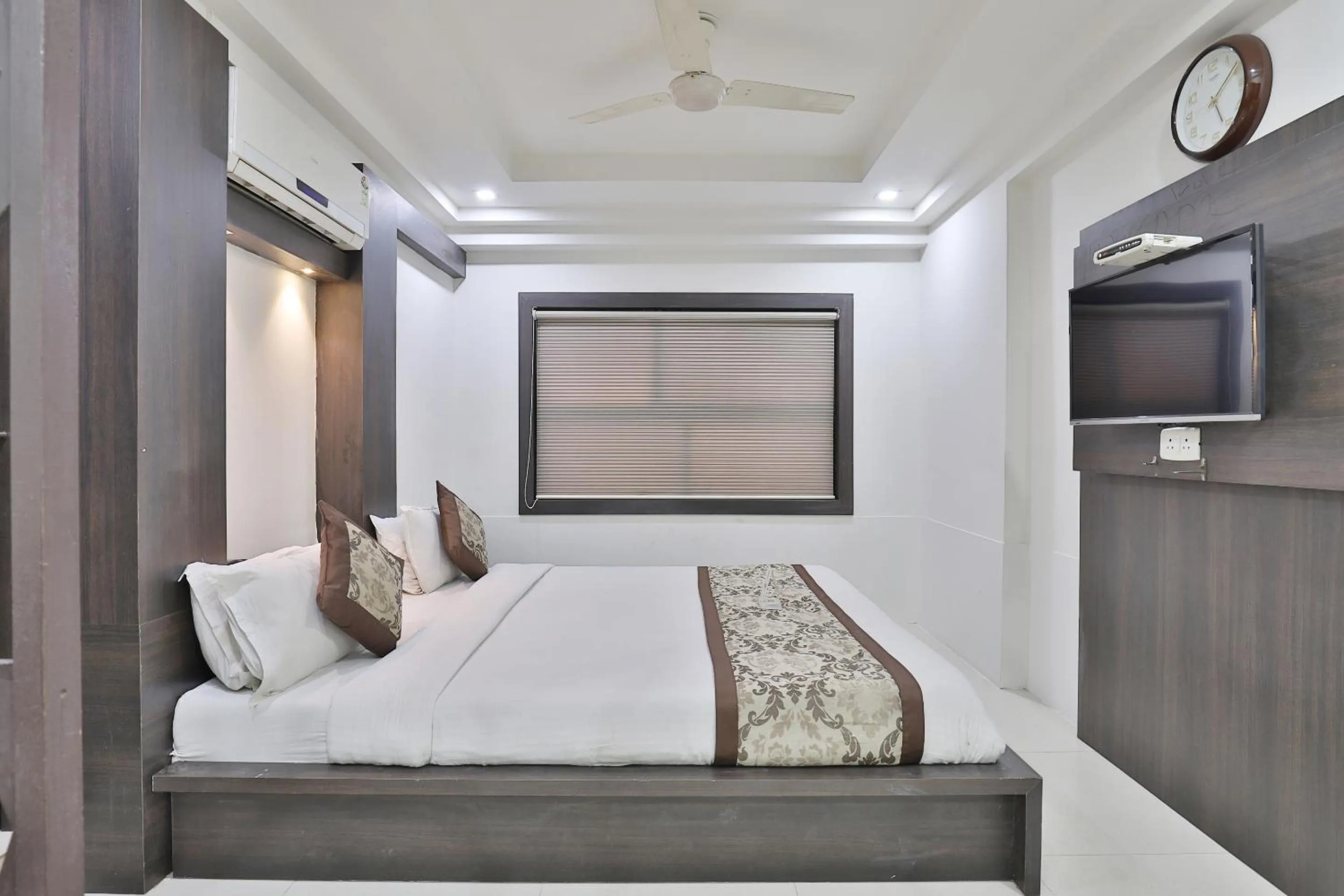 Bed in Hotel Nova Cross Road