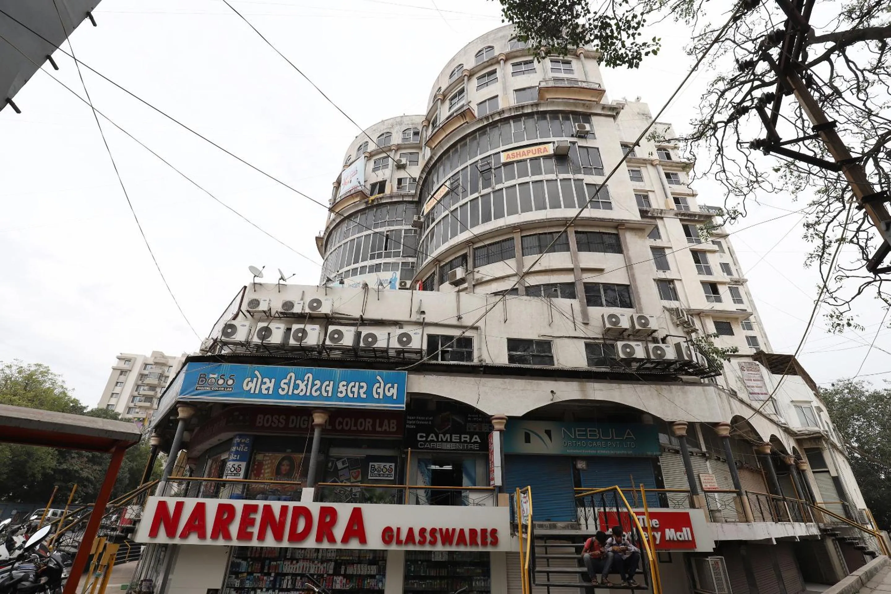 Property building in Hotel Nova Cross Road