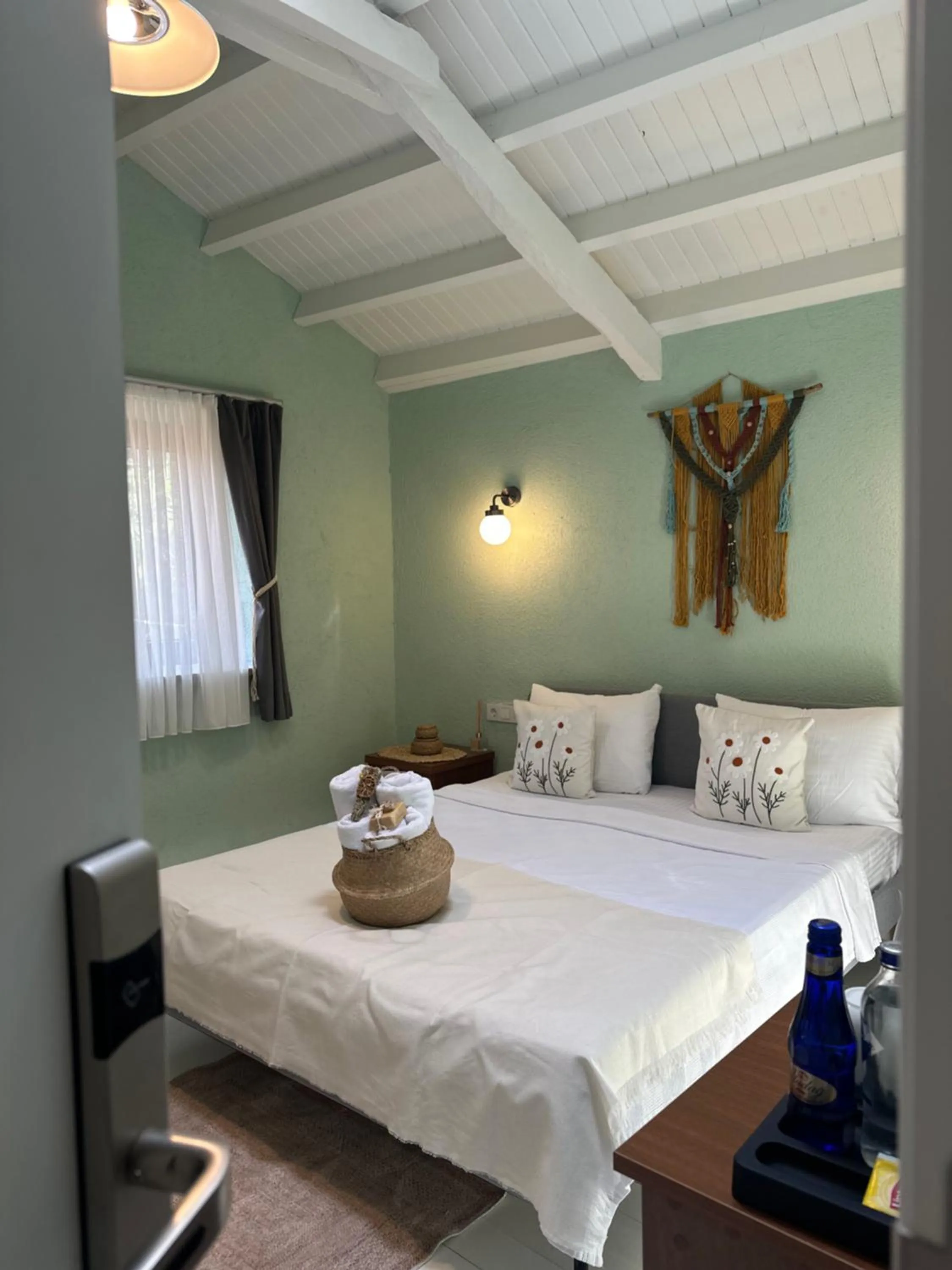 Bed in Hanole Macaron Guest House