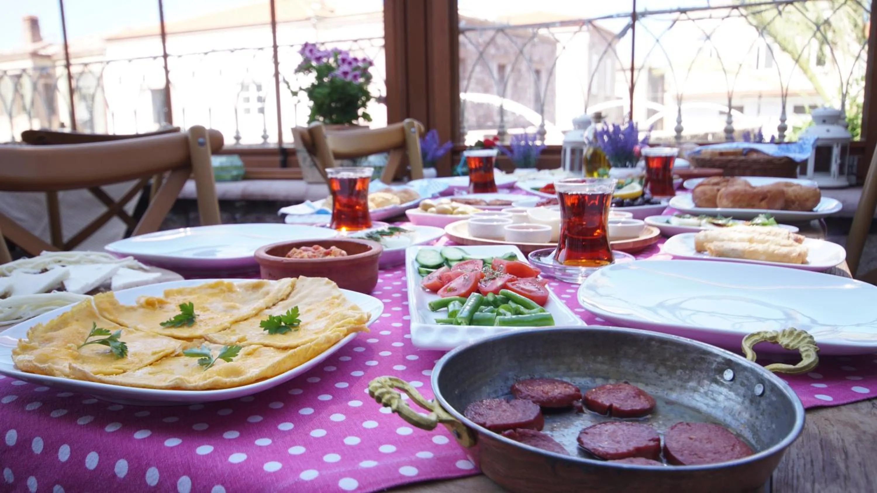 Breakfast in Fikretbey Konağı