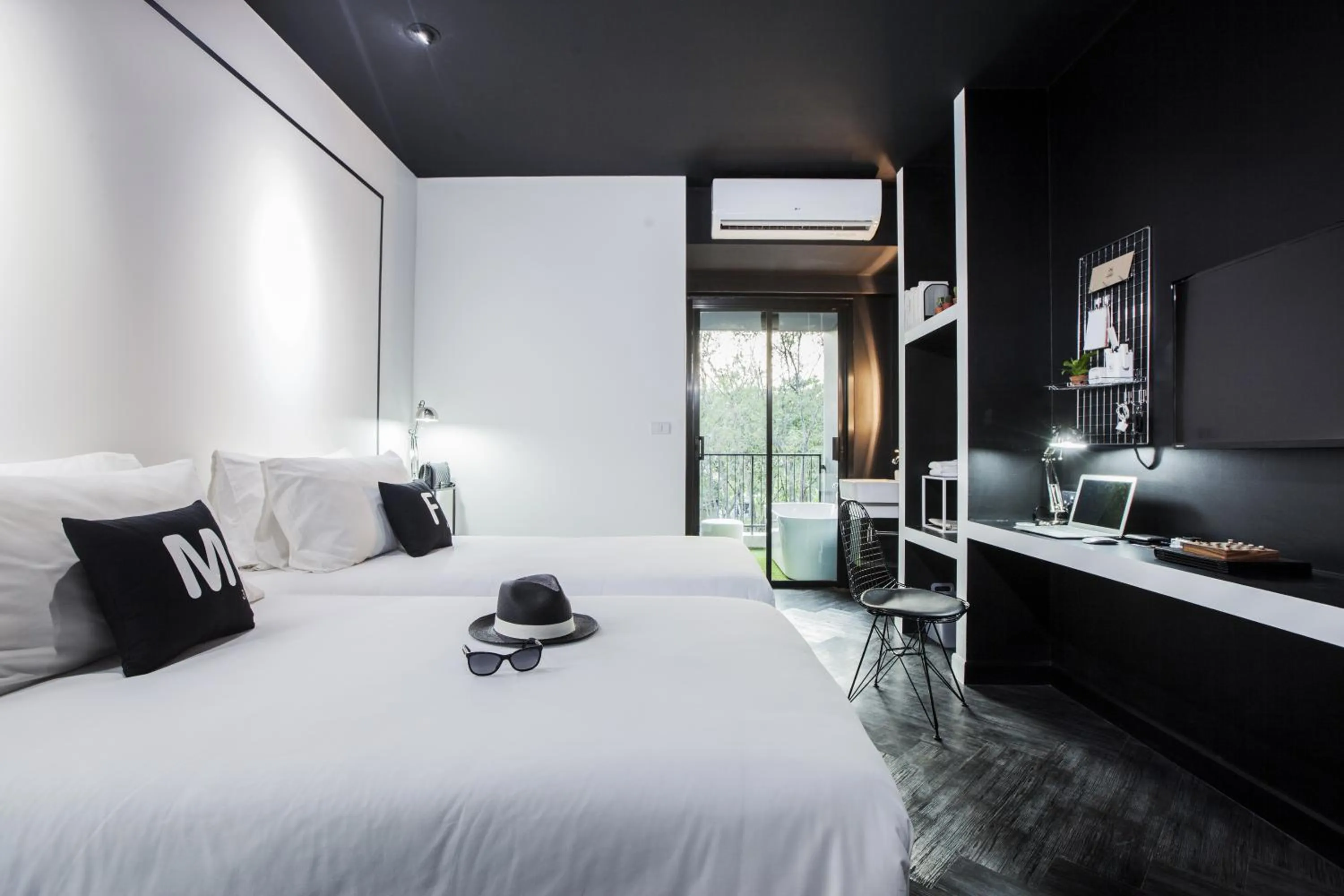 Bed in Blu Monkey Hub and Hotel Phuket Town- Free All Day Coworking space