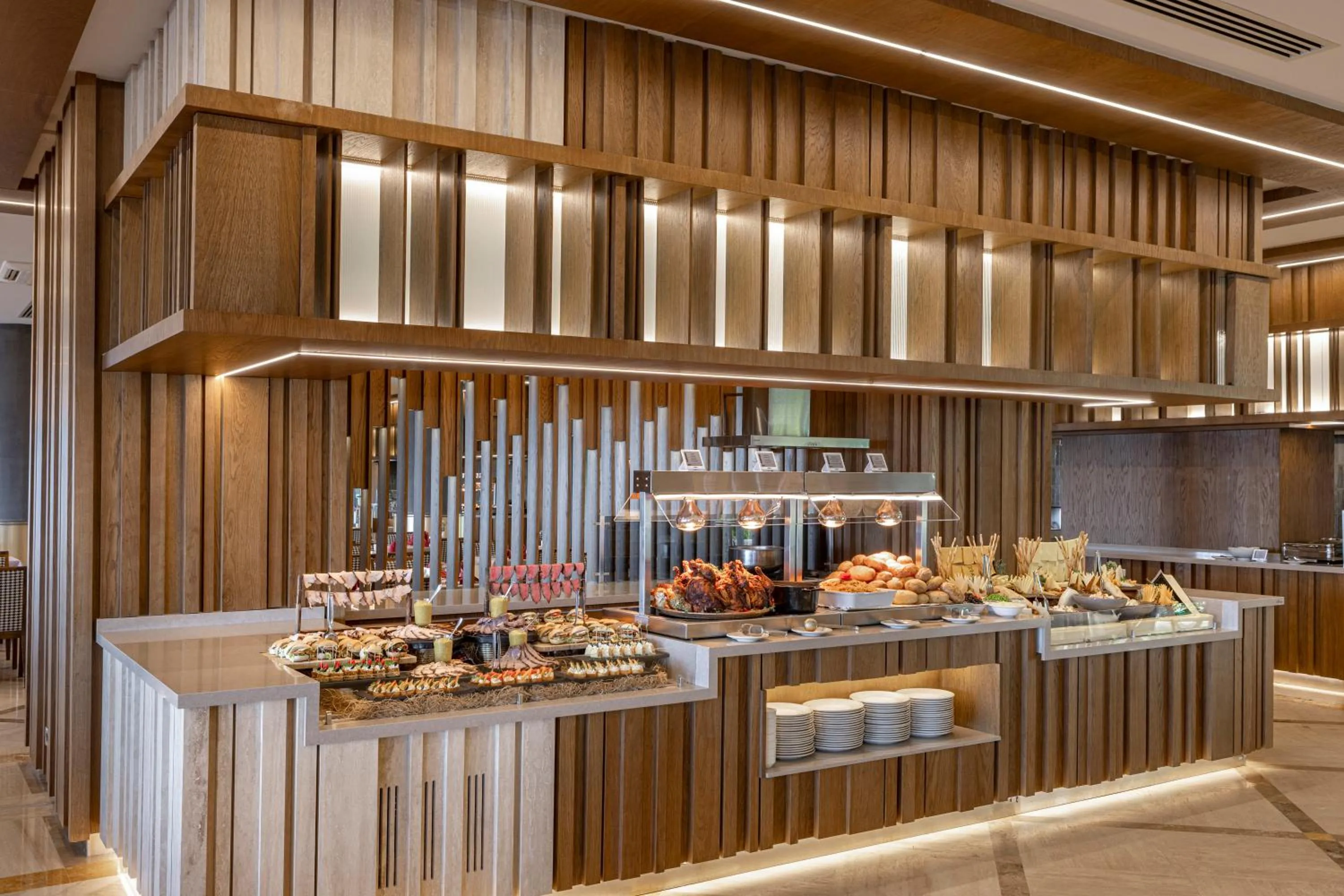 Restaurant/places to eat in Melas Resort Hotel