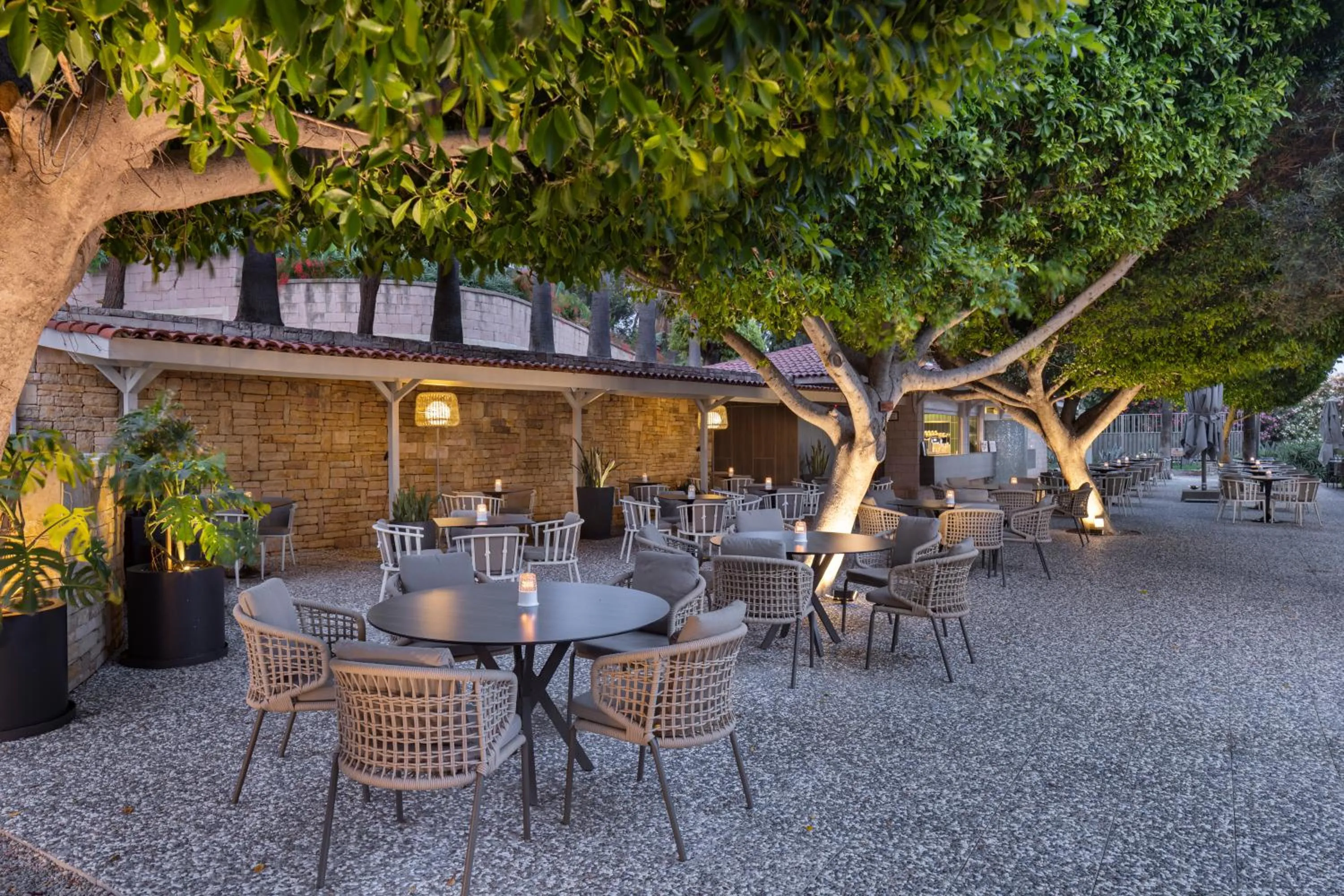 Restaurant/places to eat in Melas Resort Hotel