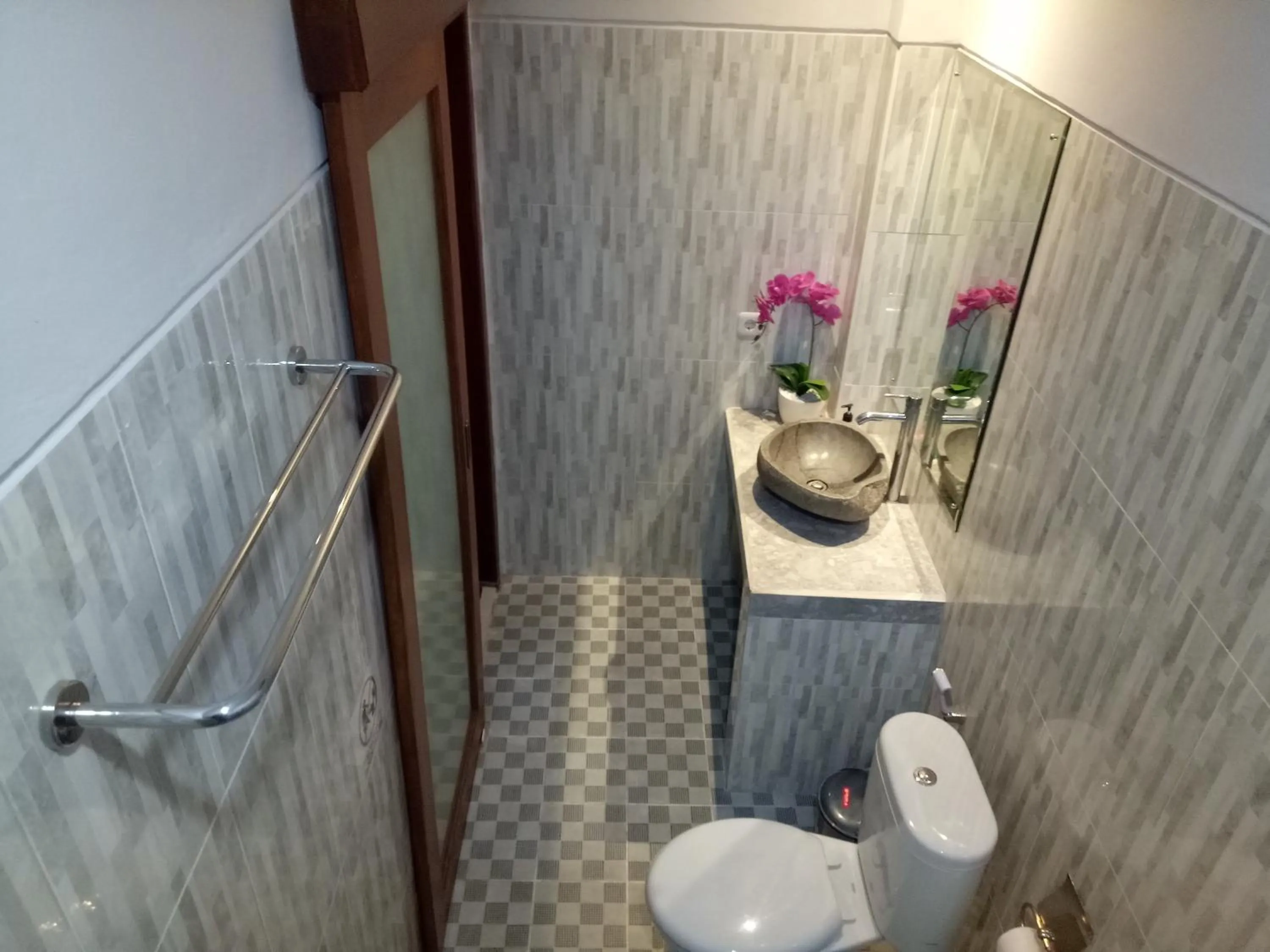 Suryadina Guest House