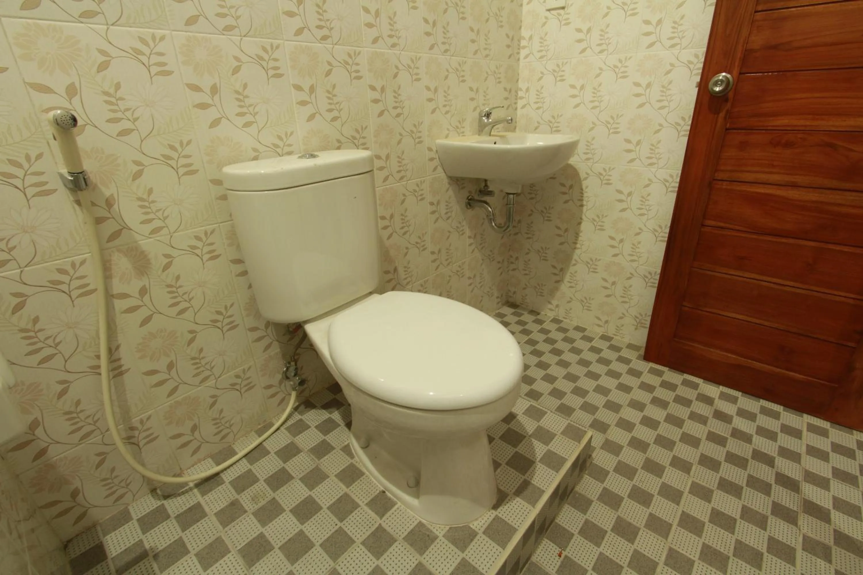 Bathroom in Suryadina Guest House