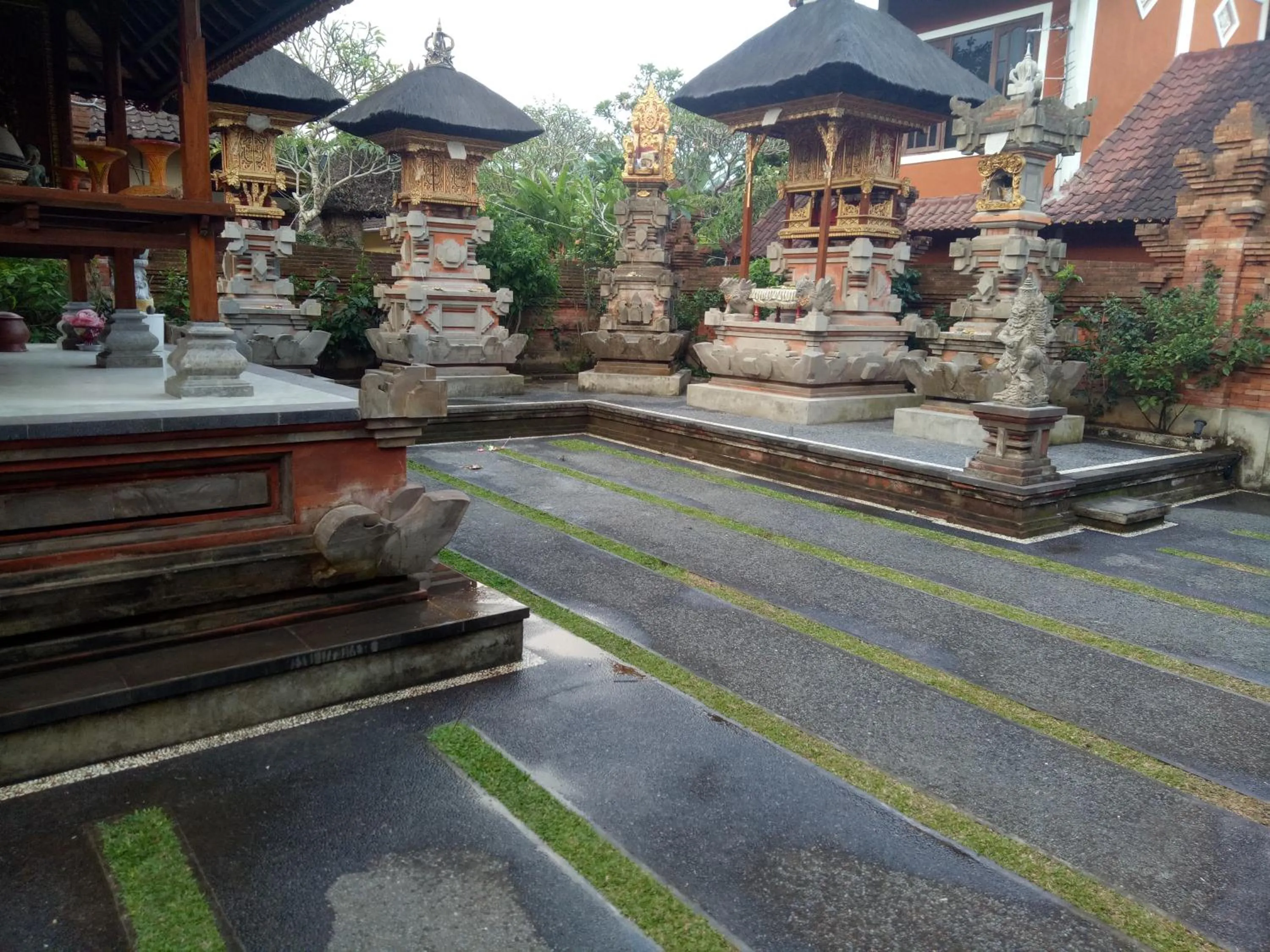 Suryadina Guest House