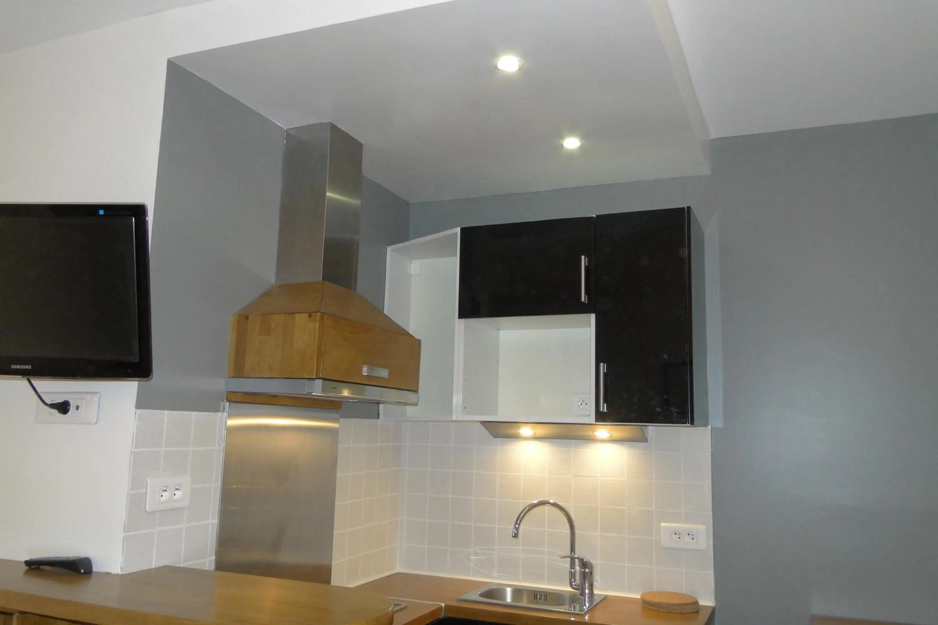 Kitchen or kitchenette, Kitchen/Kitchenette in Salvy Residence