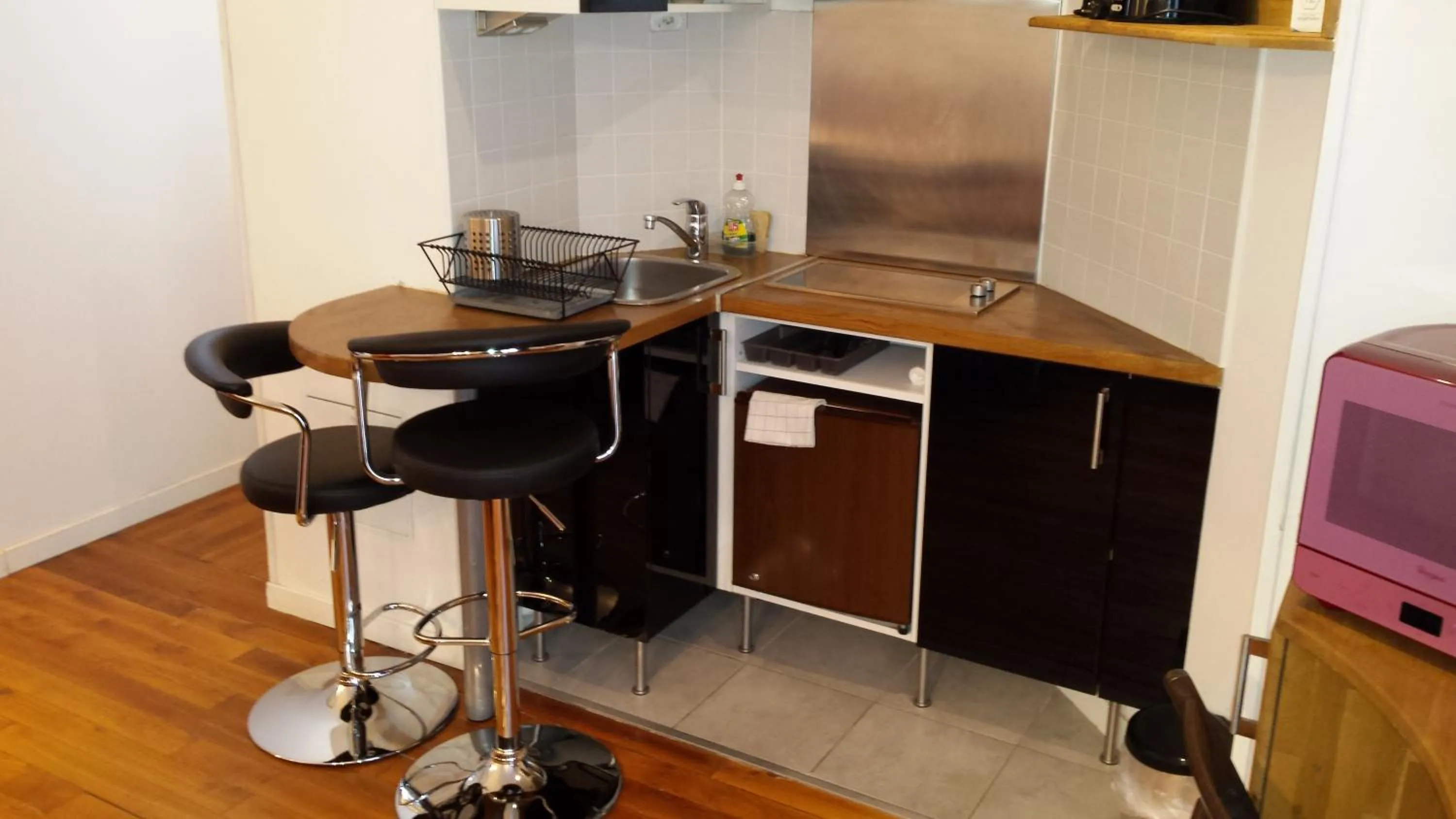 Kitchen or kitchenette, Kitchen/Kitchenette in Salvy Residence