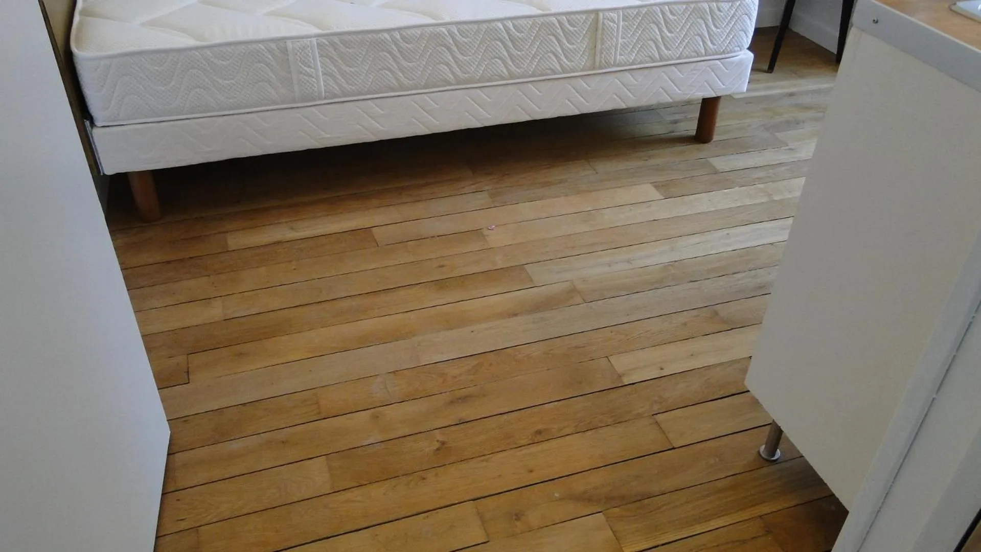 Decorative detail in Salvy Residence