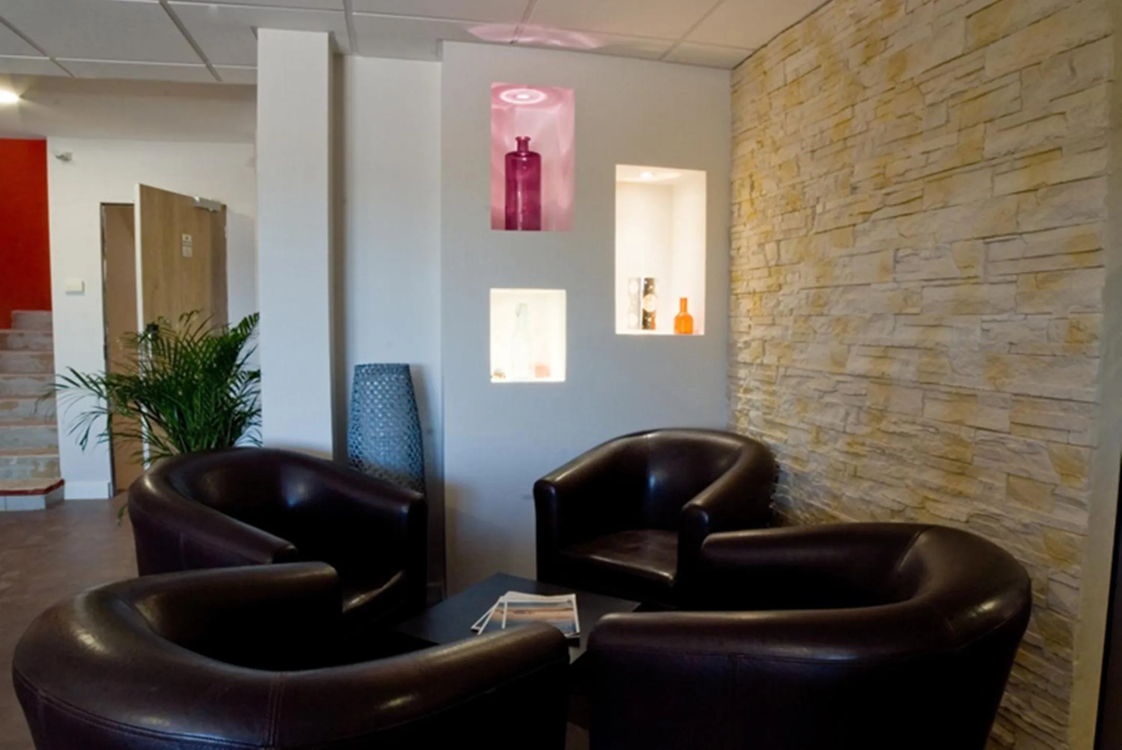 Lobby or reception in Logis Hotel Restaurant de La Madeleine