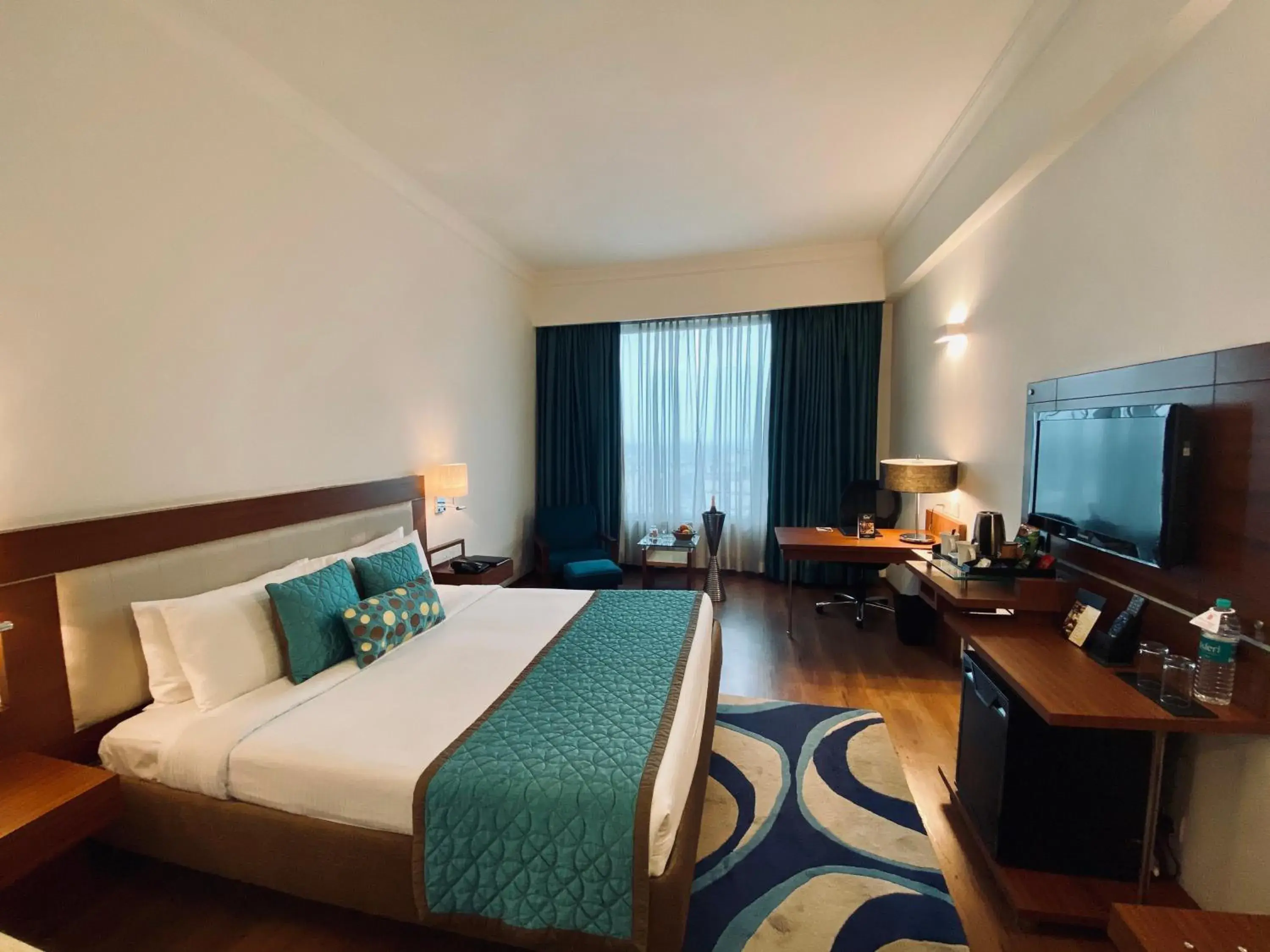 Imperial Room in The Landmark Towers Imperial Room in The Landmark Towers