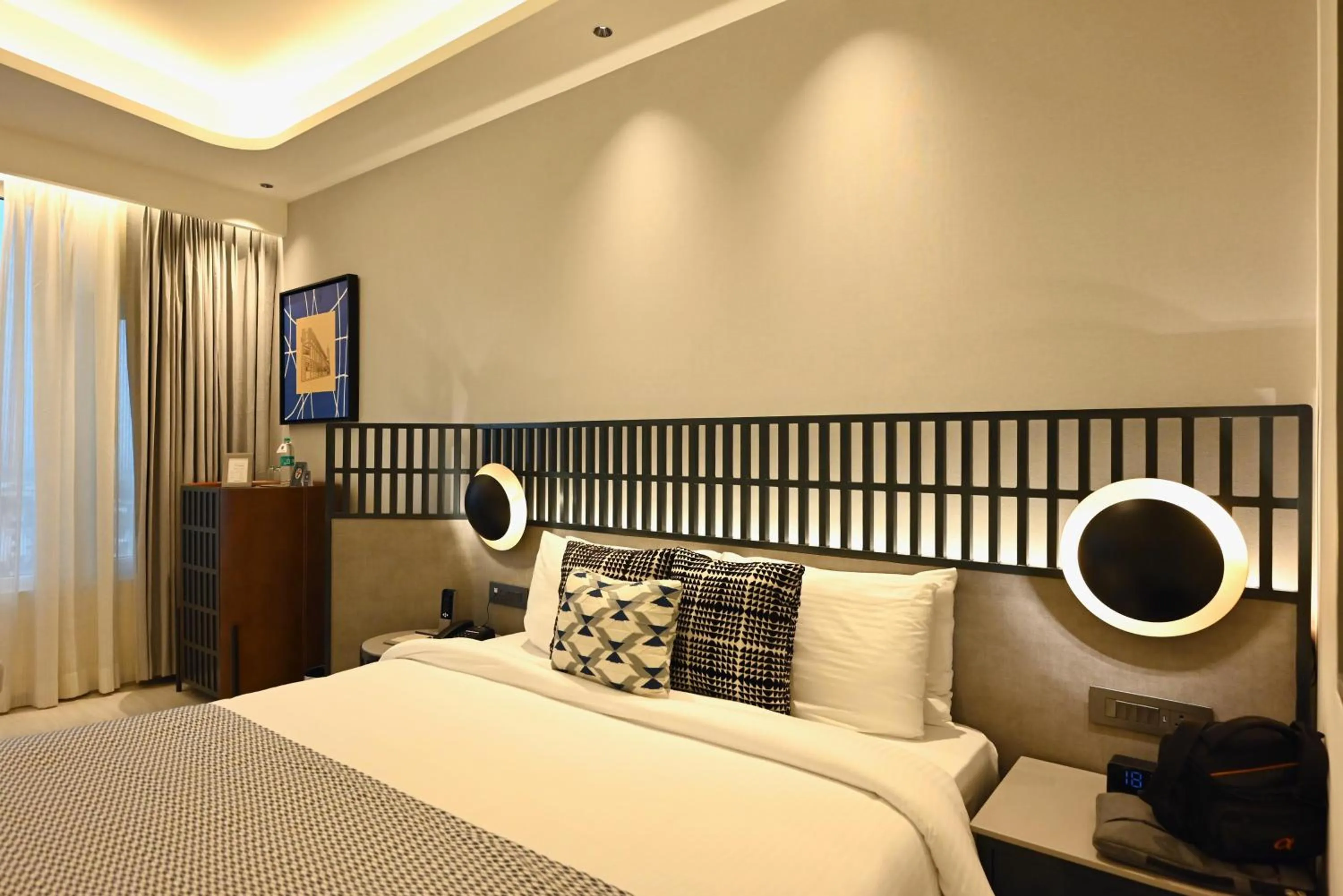 Bed in The Landmark Towers