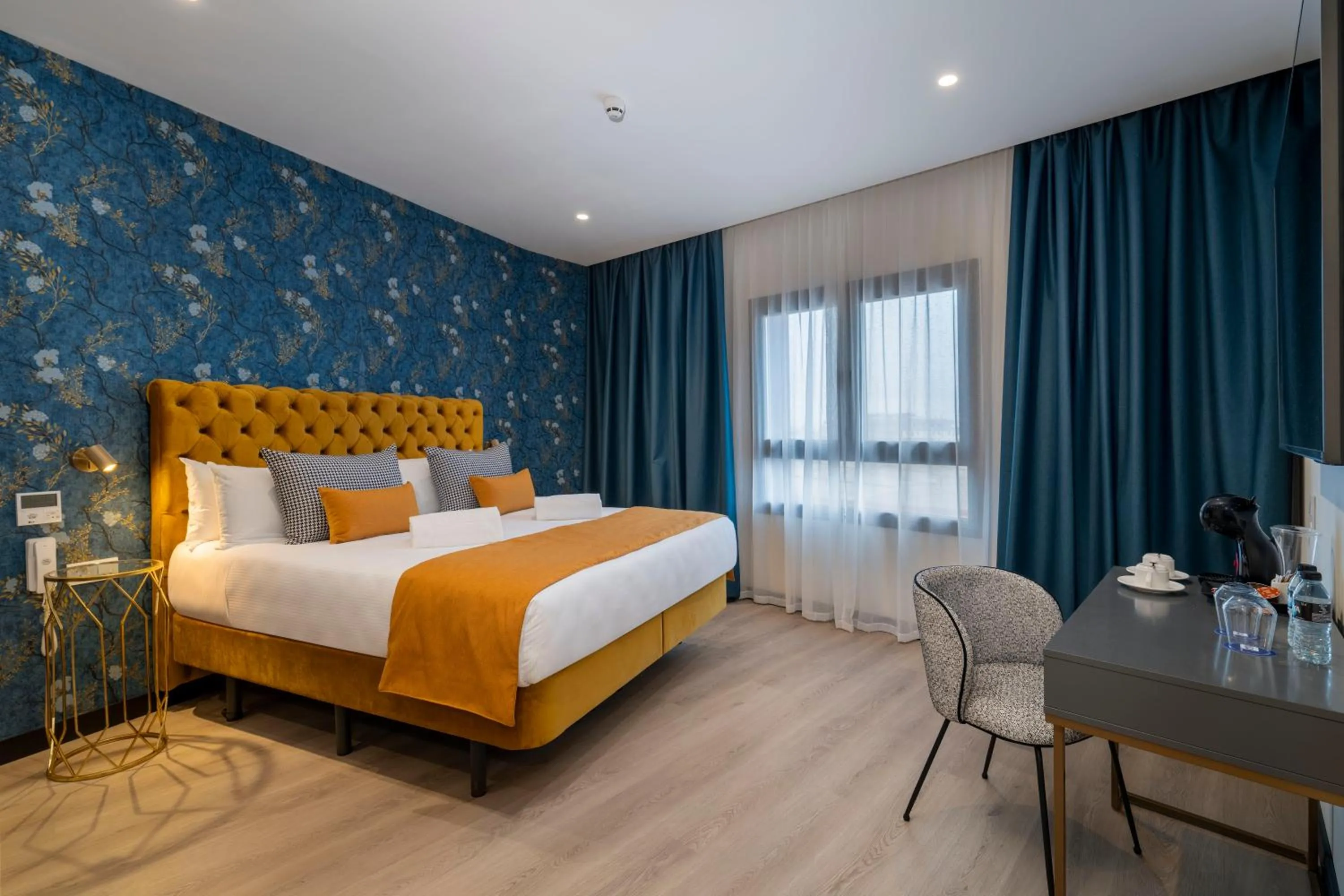 Photo of the whole room, Bed in ASA Molina Plaza