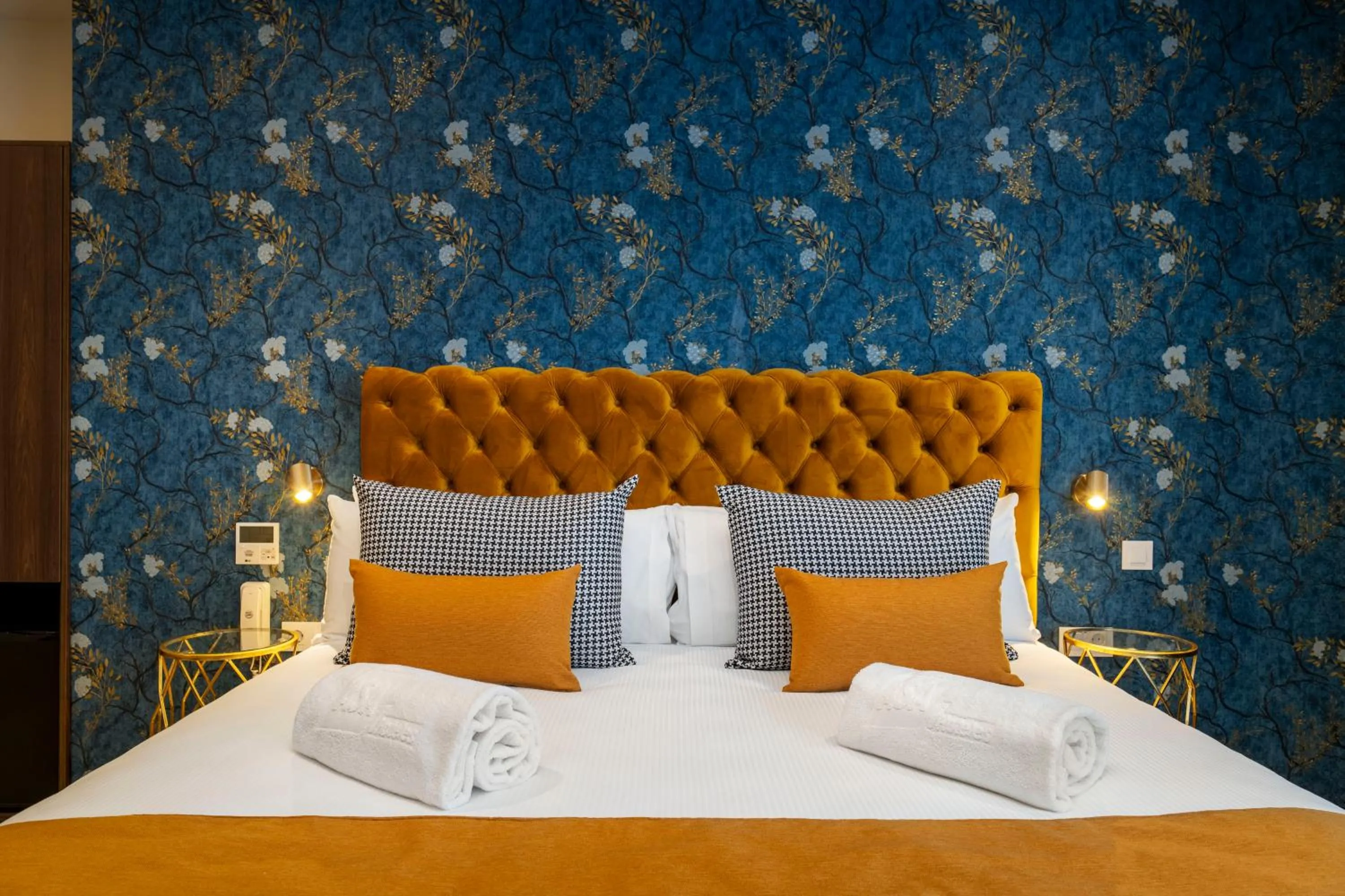 Photo of the whole room, Bed in ASA Molina Plaza