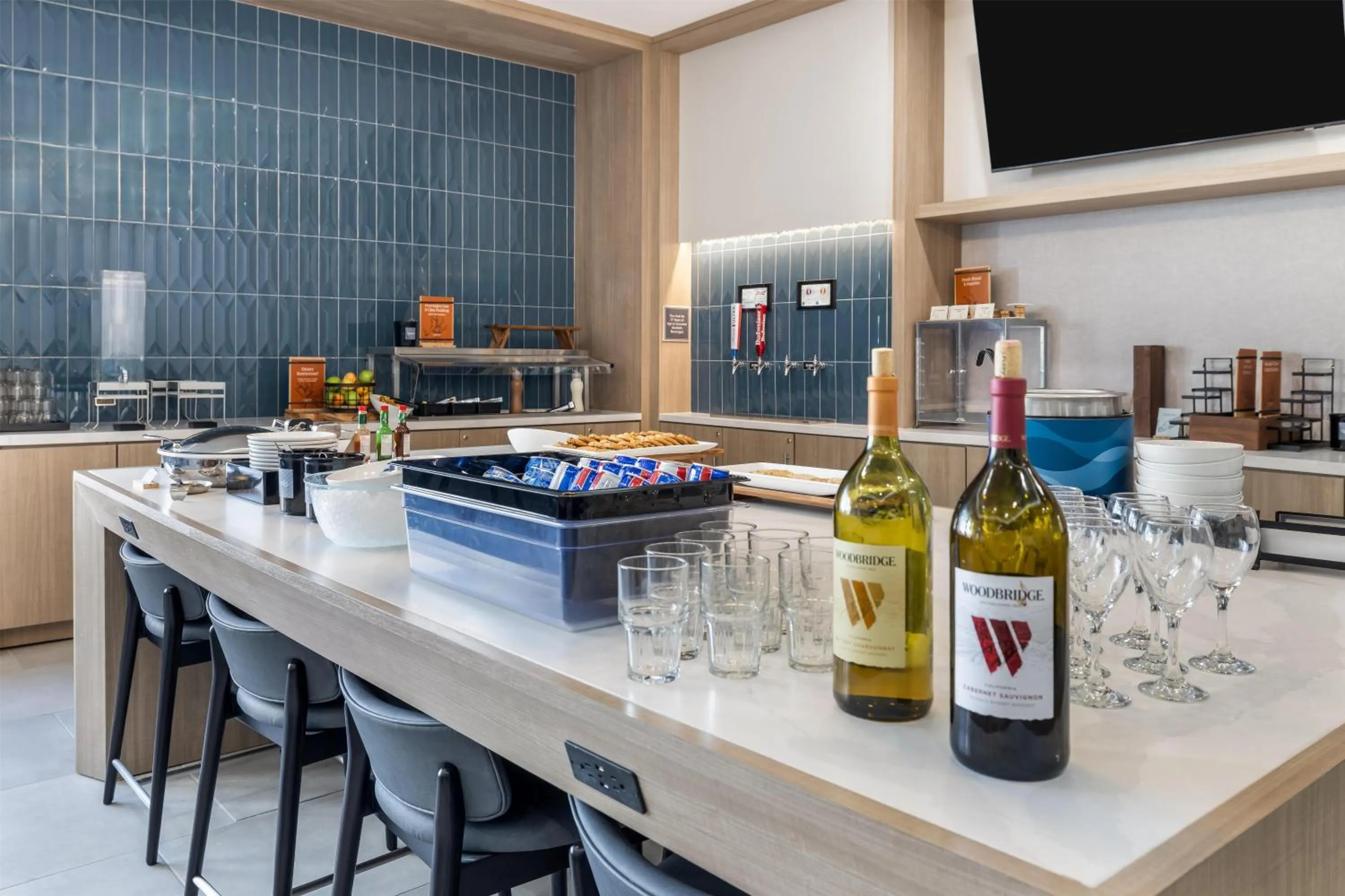 Dining area in Homewood Suites By Hilton Austin Airport