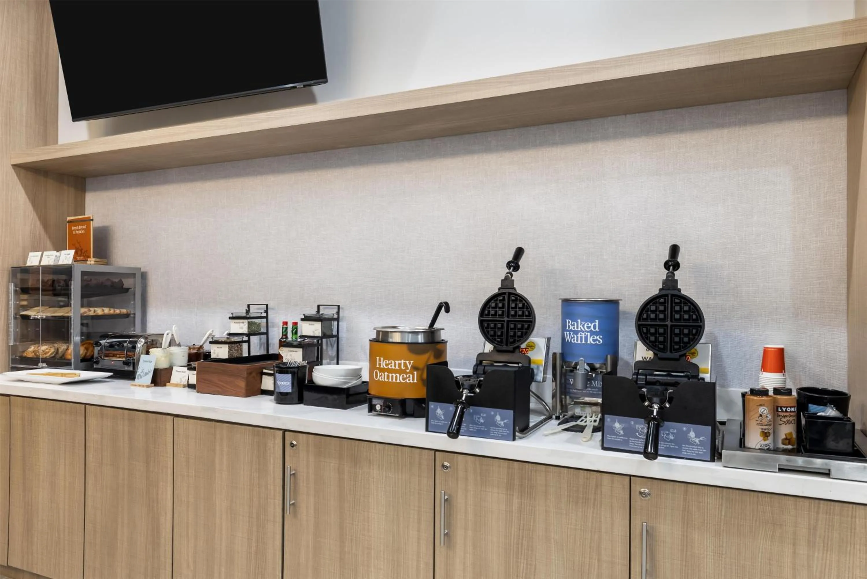 Breakfast in Homewood Suites By Hilton Austin Airport