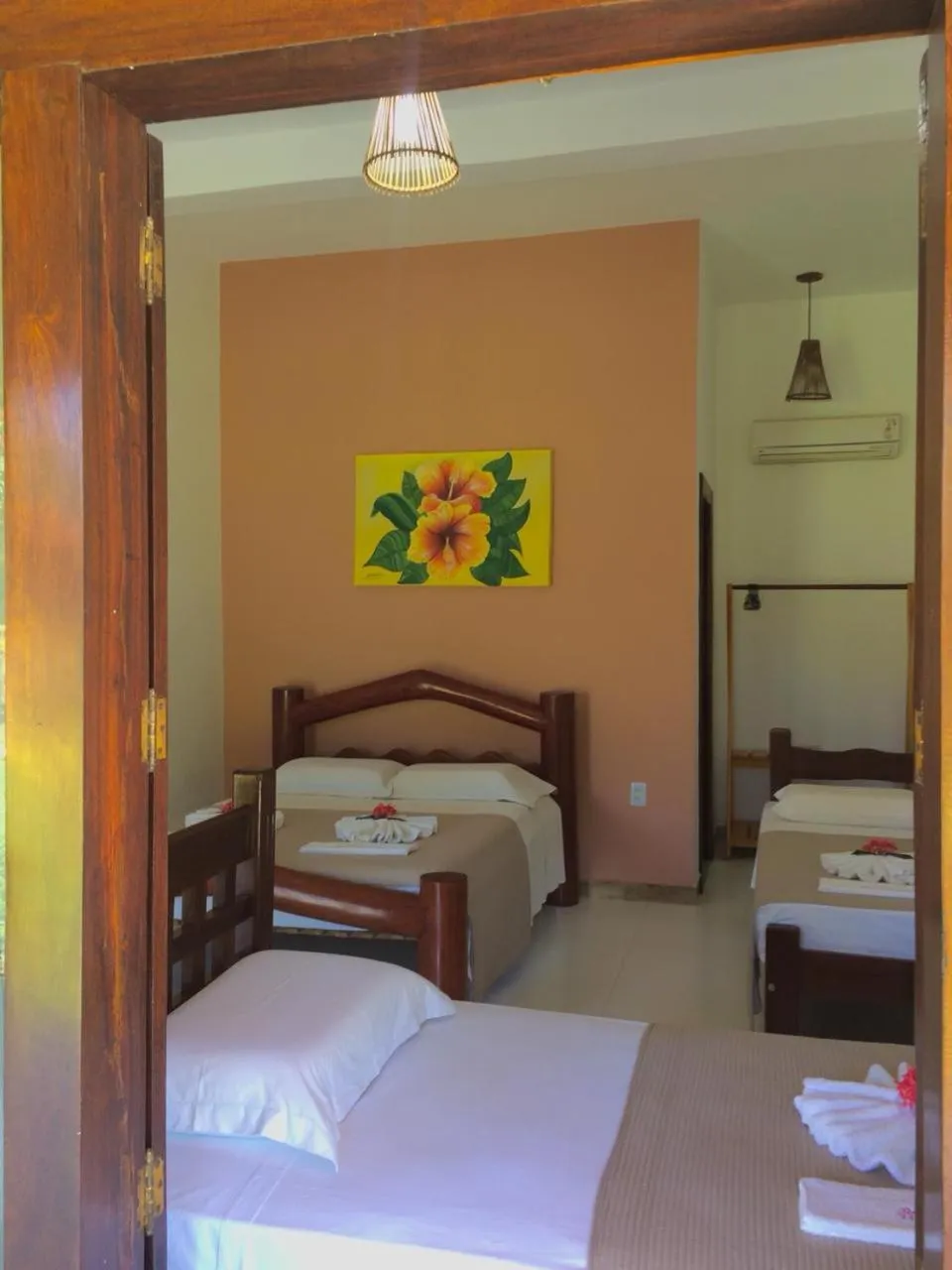 Photo of the whole room, Bed in Pousada Das Roseiras