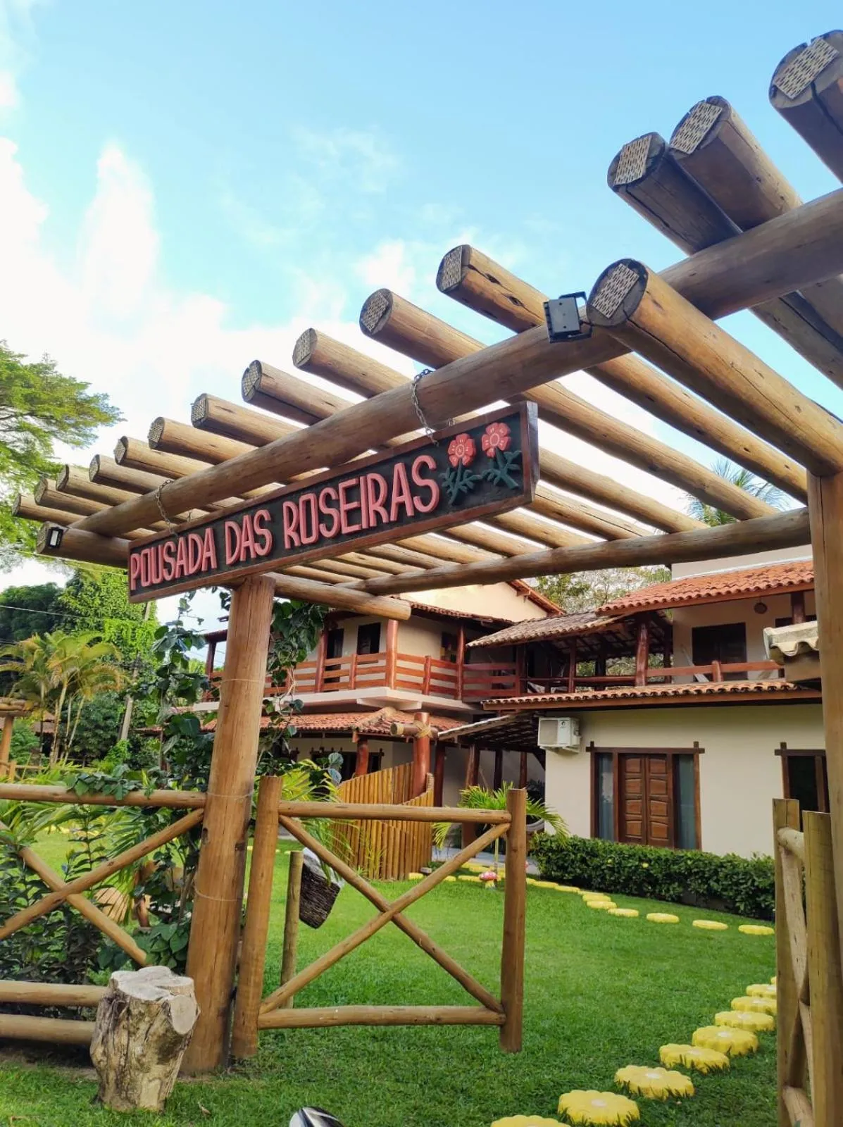Property logo or sign in Pousada Das Roseiras
