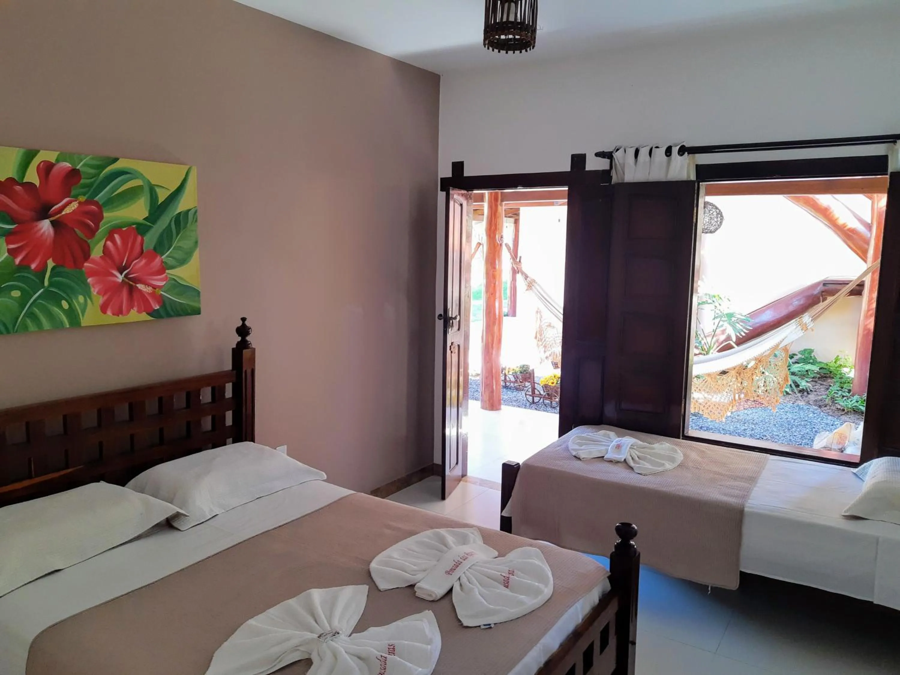 Photo of the whole room, Bed in Pousada Das Roseiras