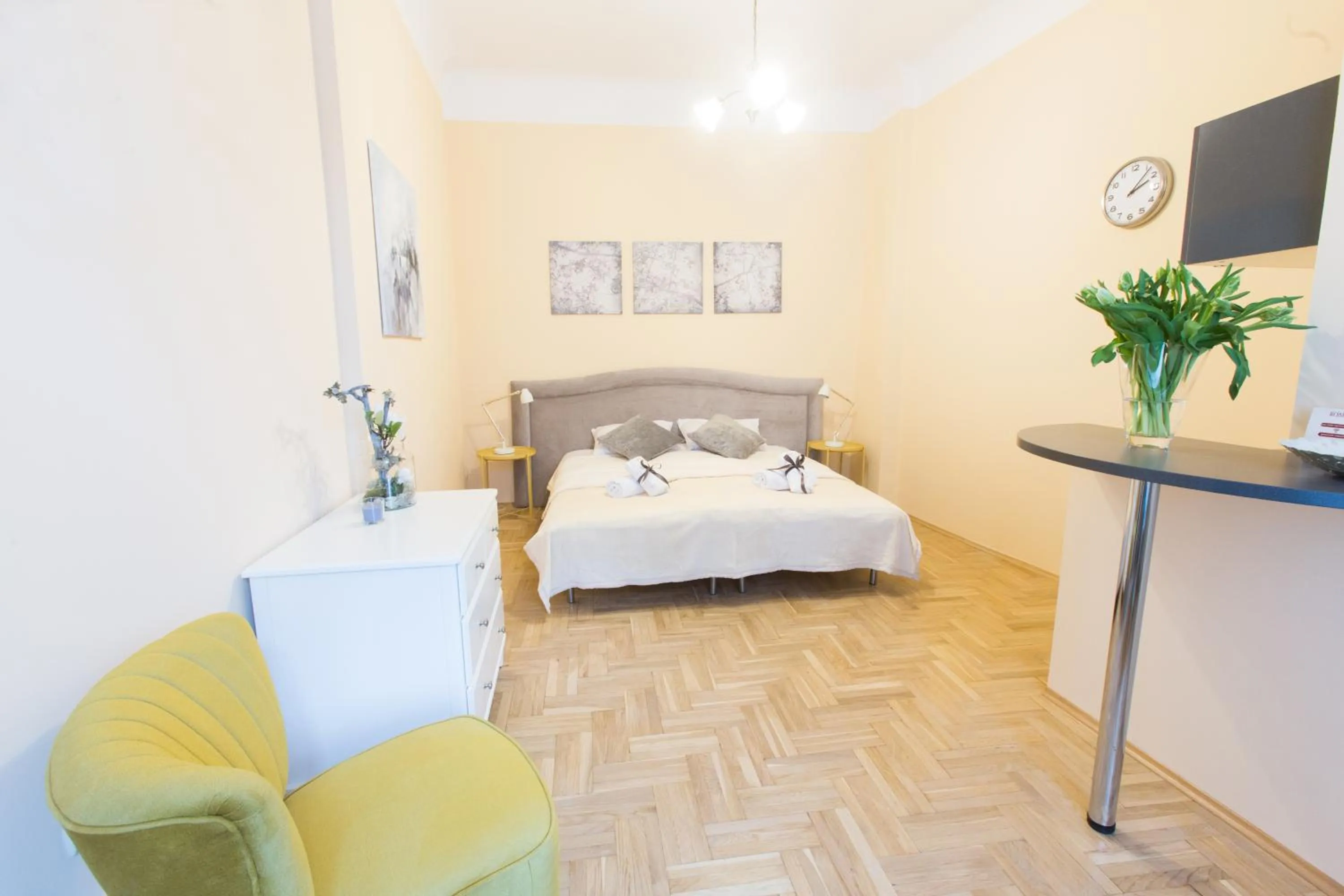 Bed in Apartments Roman